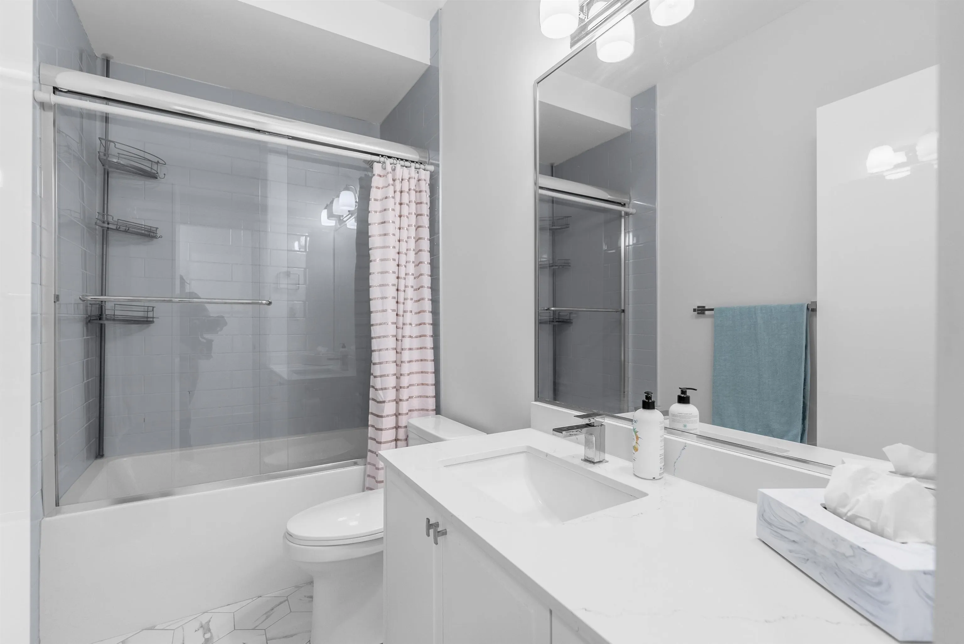 3416 Queenston Avenue #101