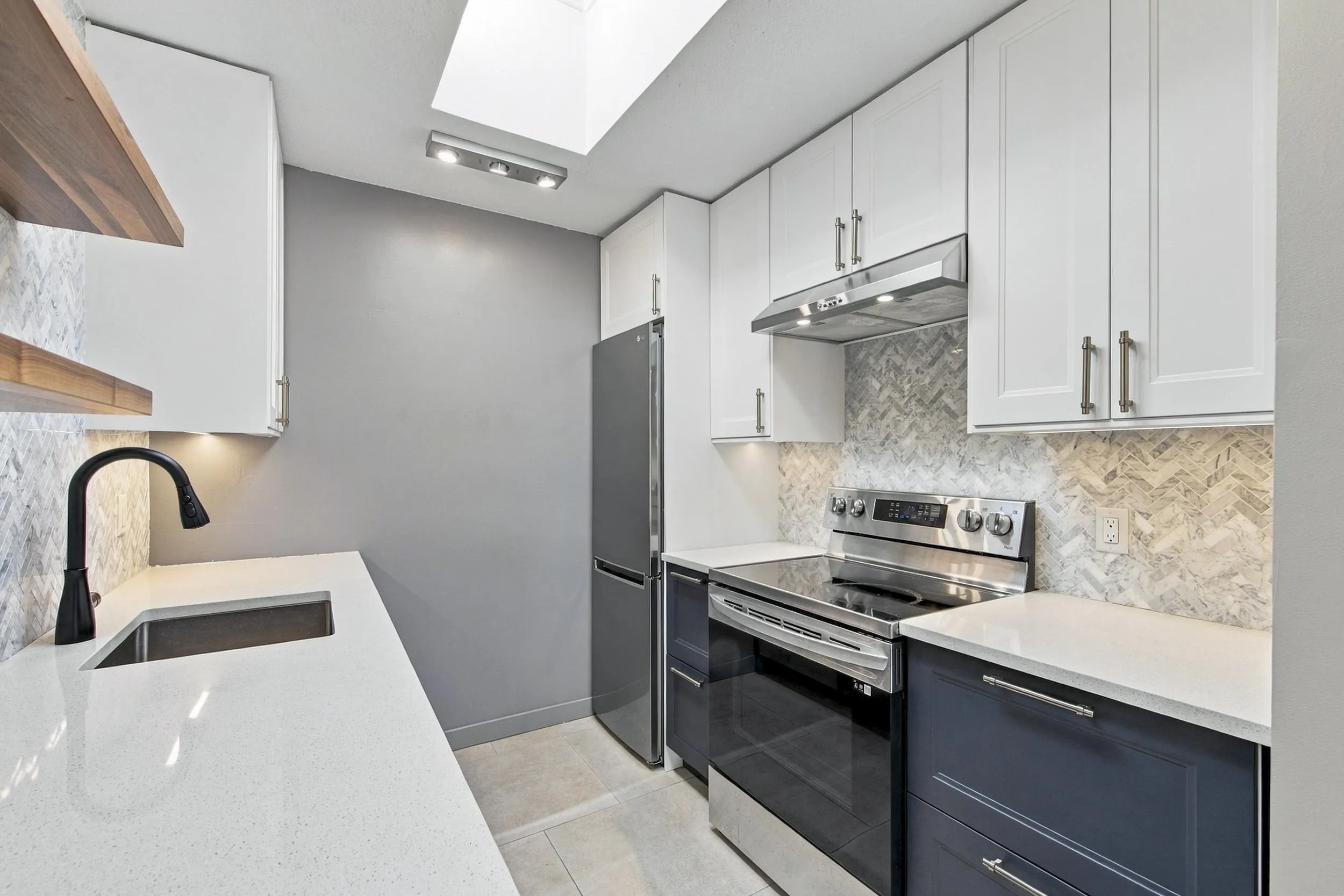 1515 E 6th Avenue #402