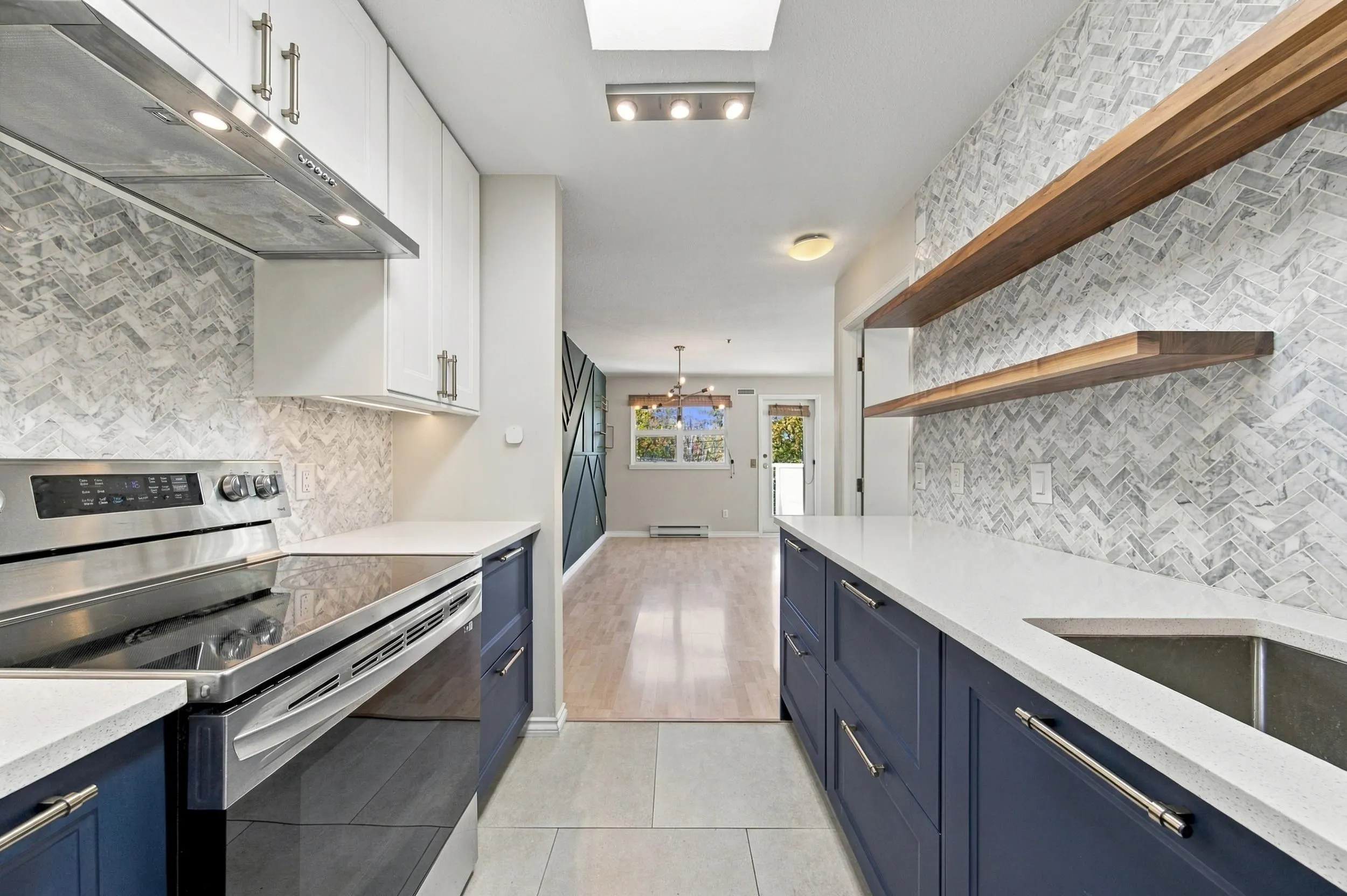 1515 E 6th Avenue #402