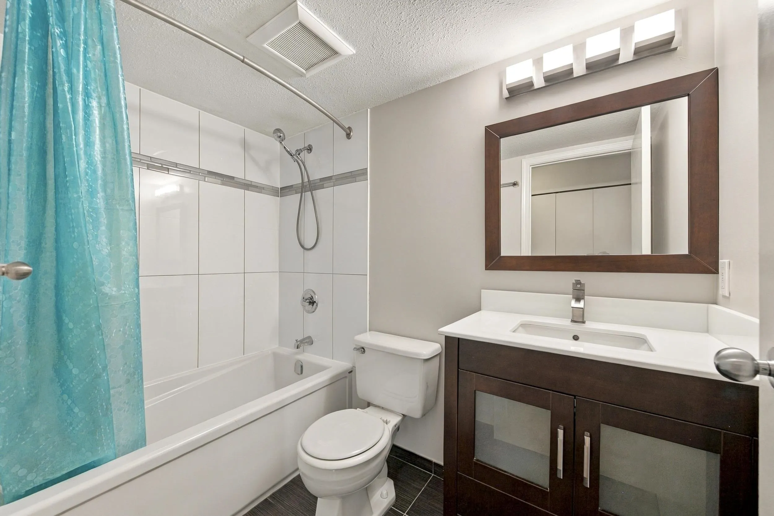 1515 E 6th Avenue #402