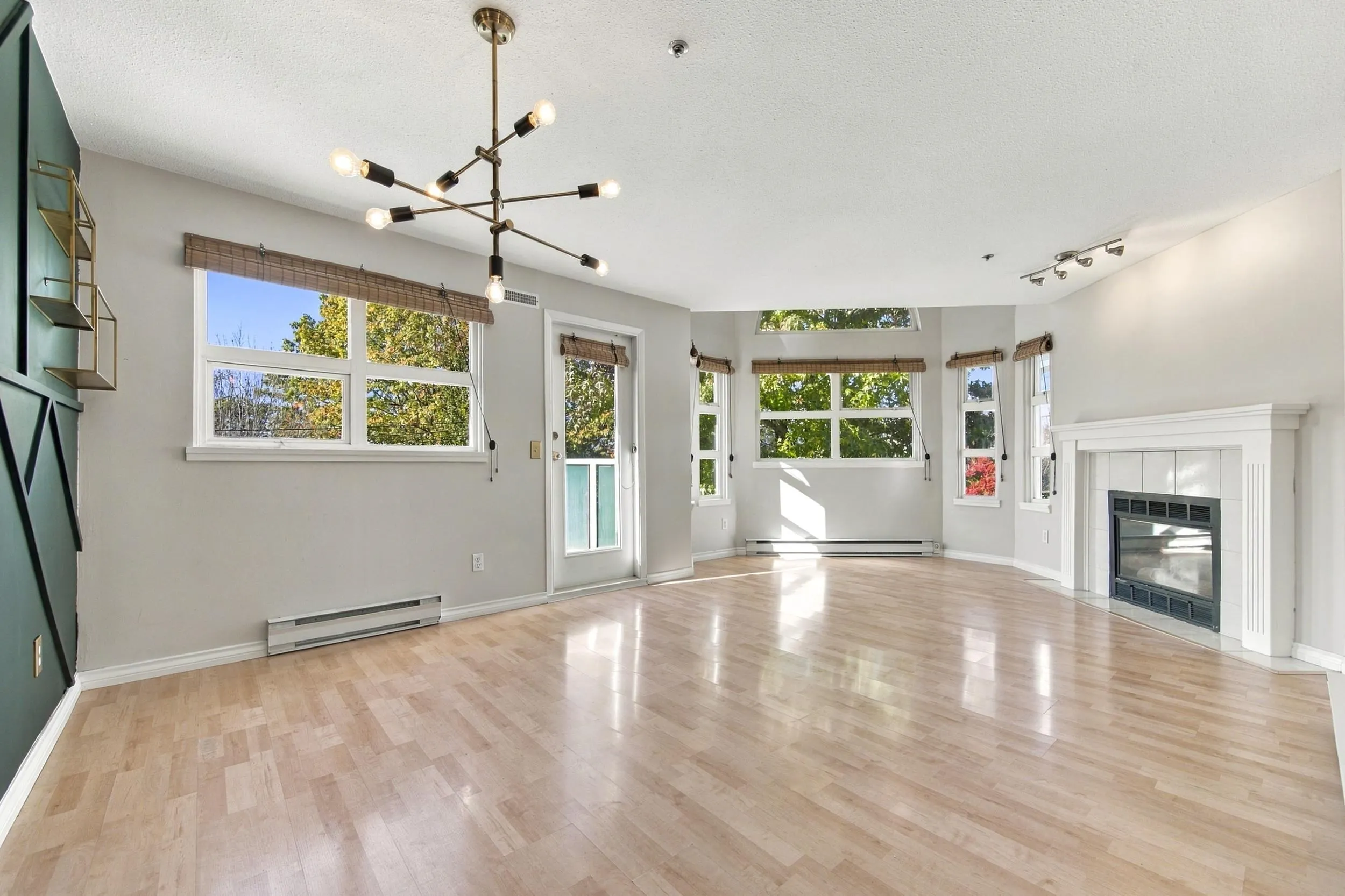 1515 E 6th Avenue #402