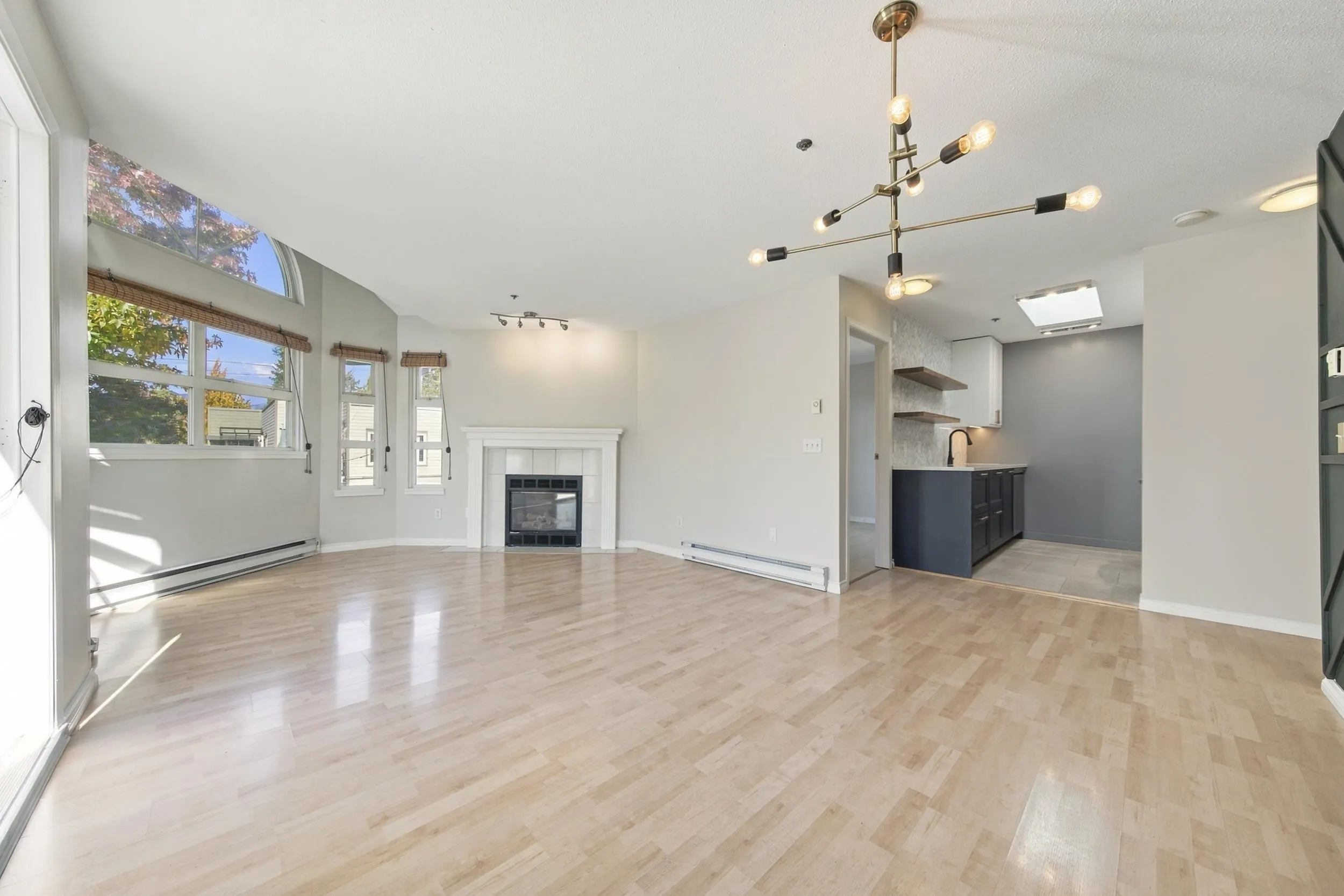 1515 E 6th Avenue #402