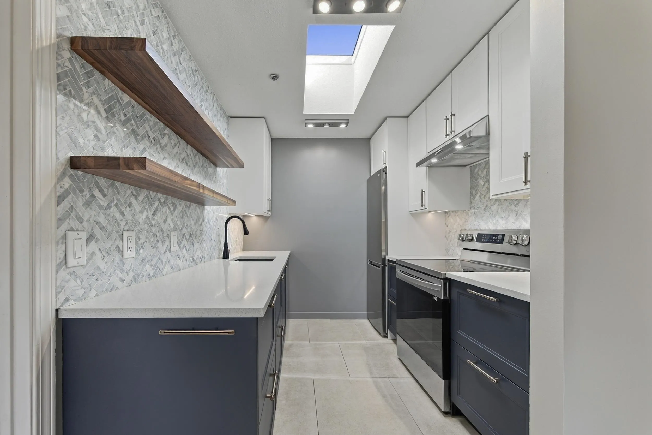 1515 E 6th Avenue #402