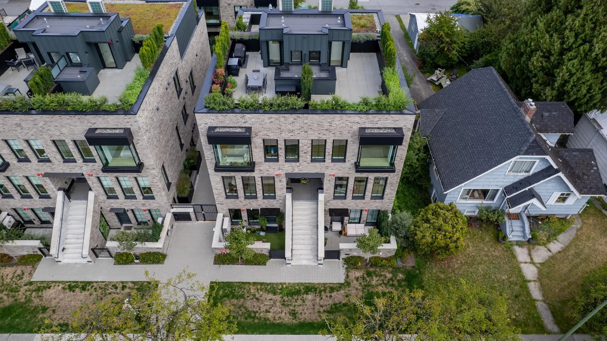 157 W King Edward Avenue #102