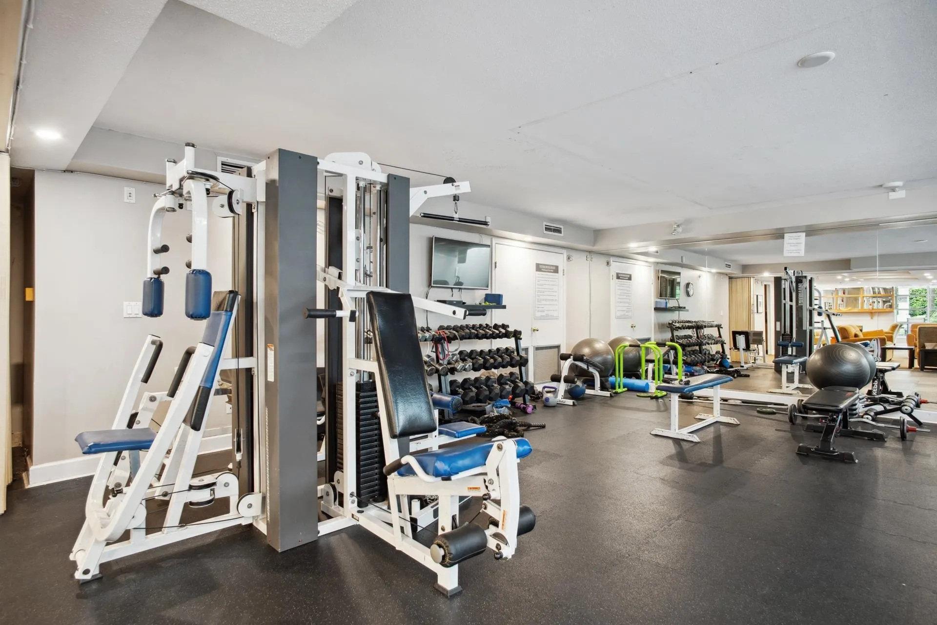3600 Windcrest Drive #321