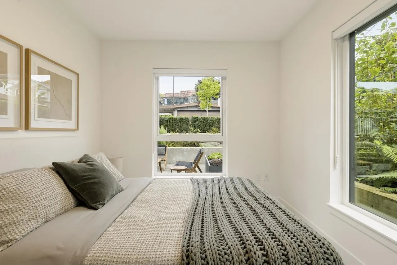 2235 E Broadway #111