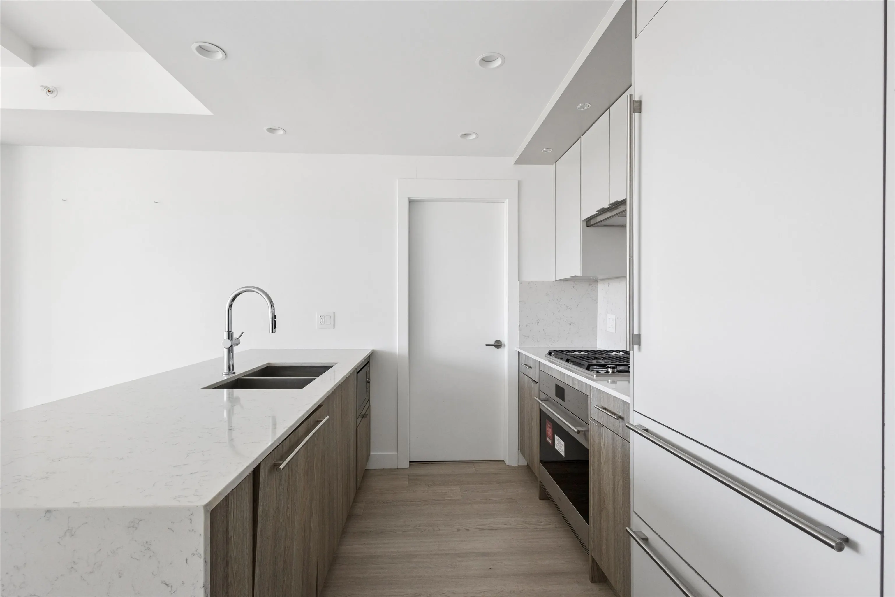 7638 Cambie Street #401