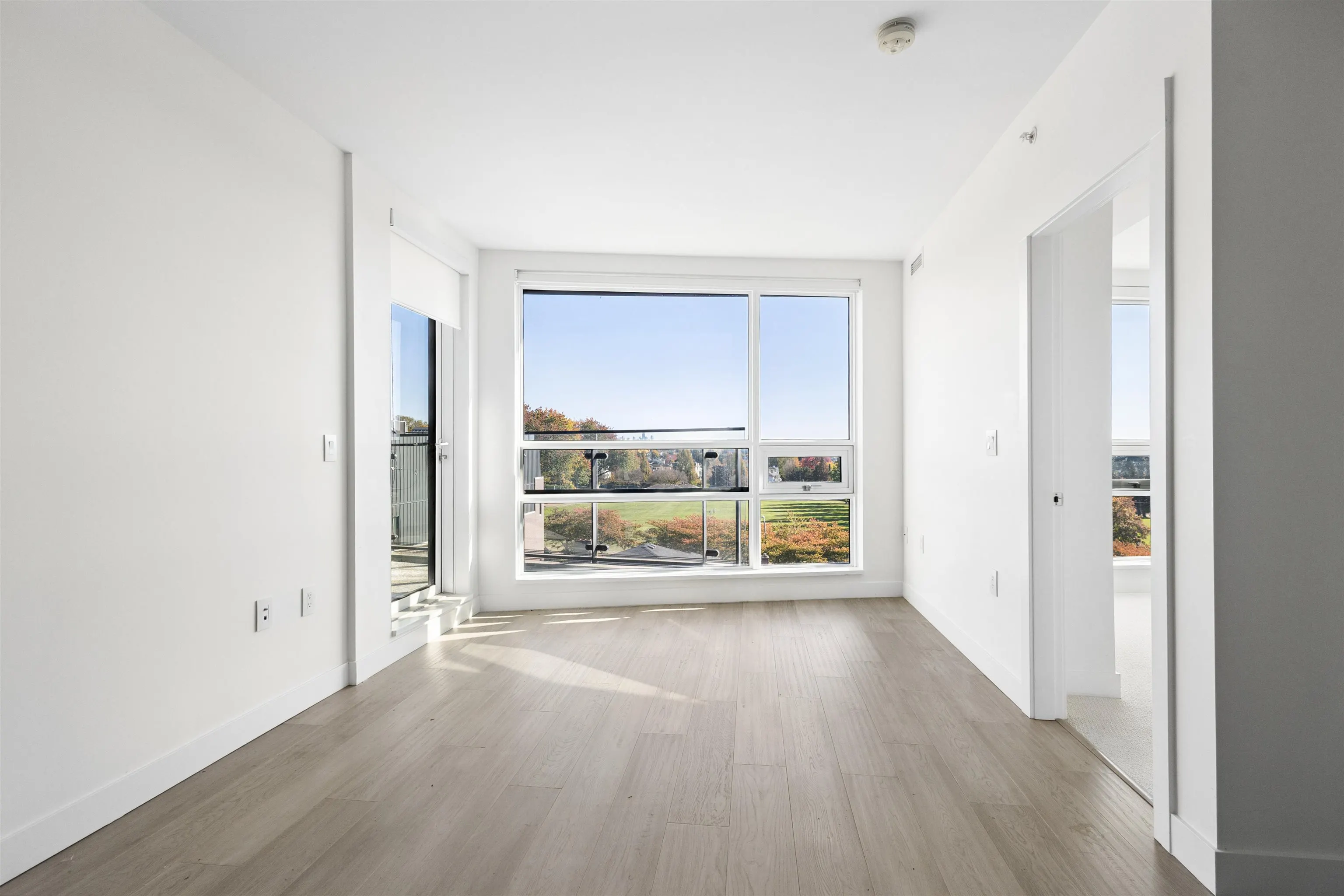 7638 Cambie Street #401