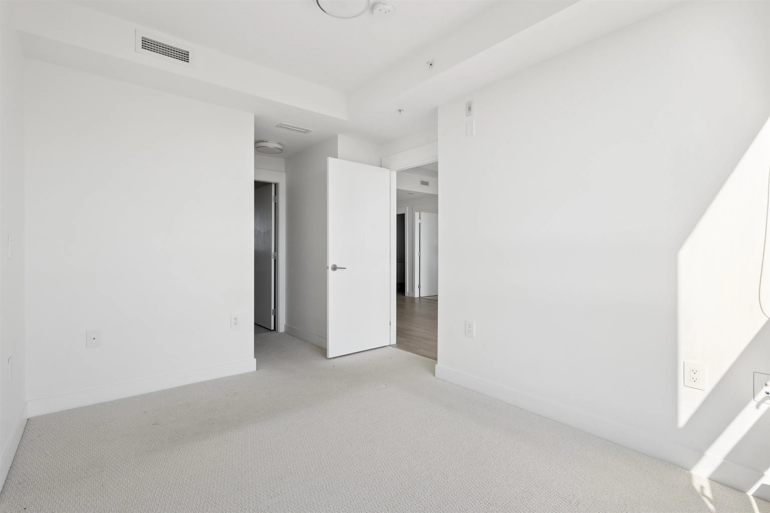7638 Cambie Street #401