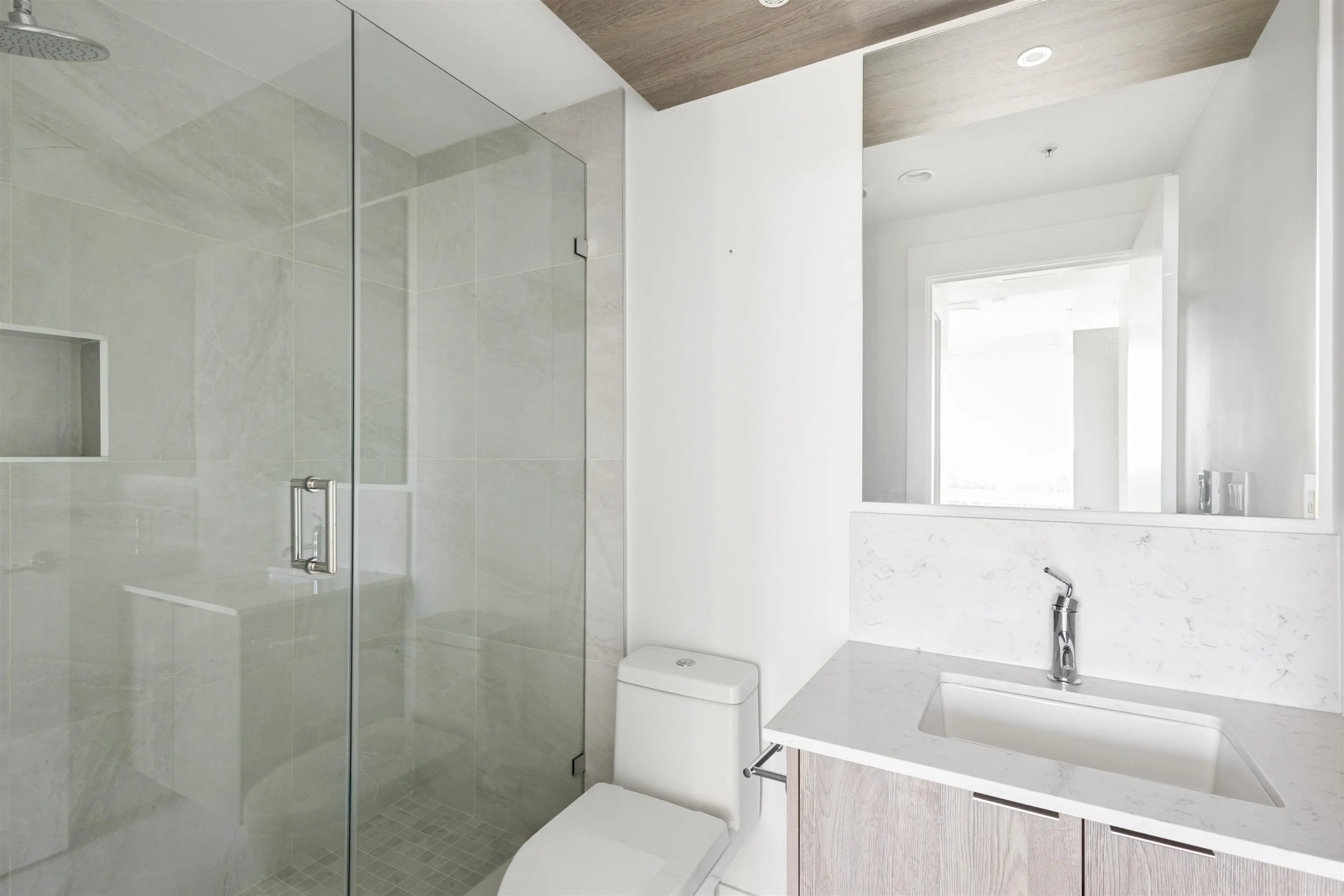 7638 Cambie Street #401