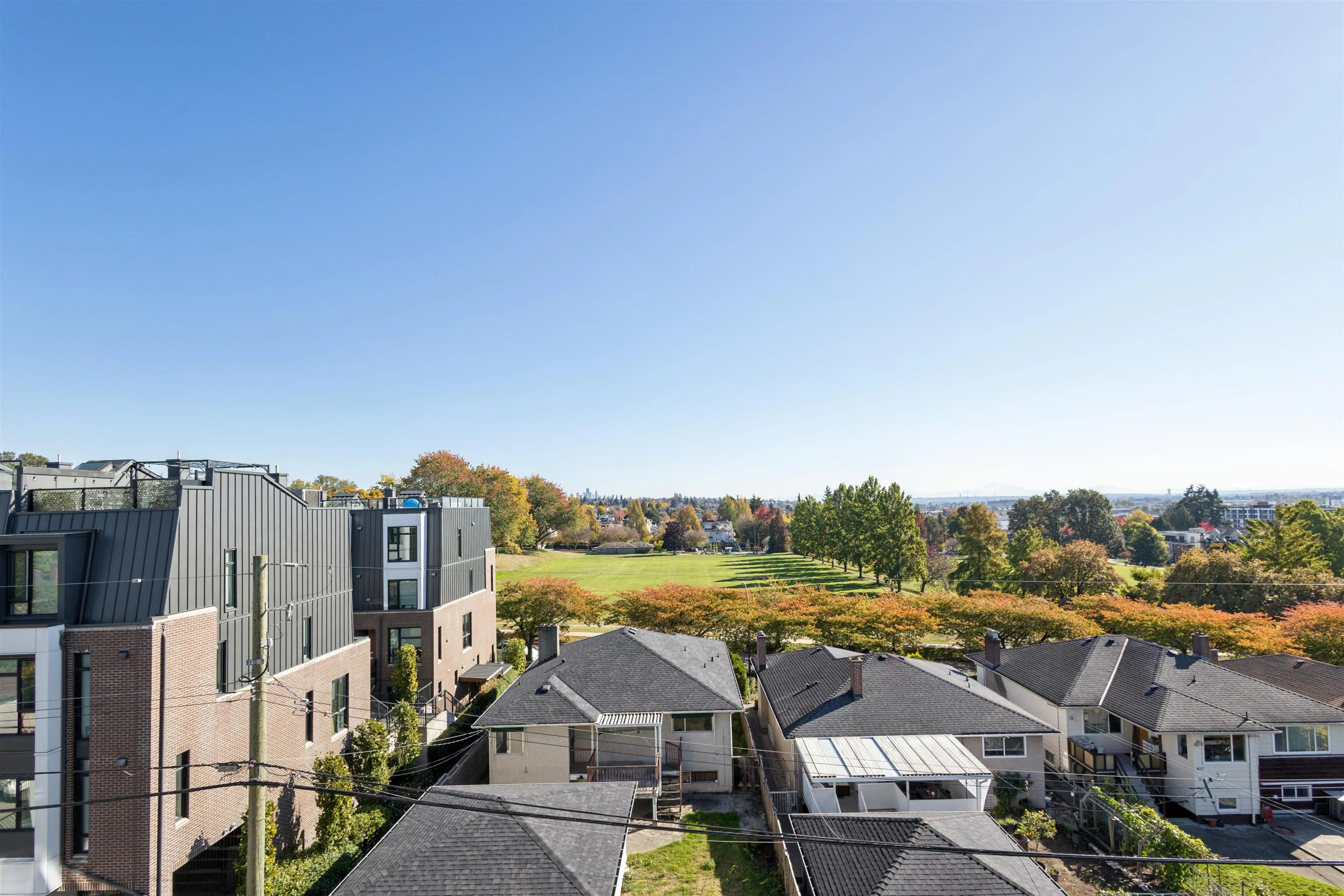 7638 Cambie Street #401