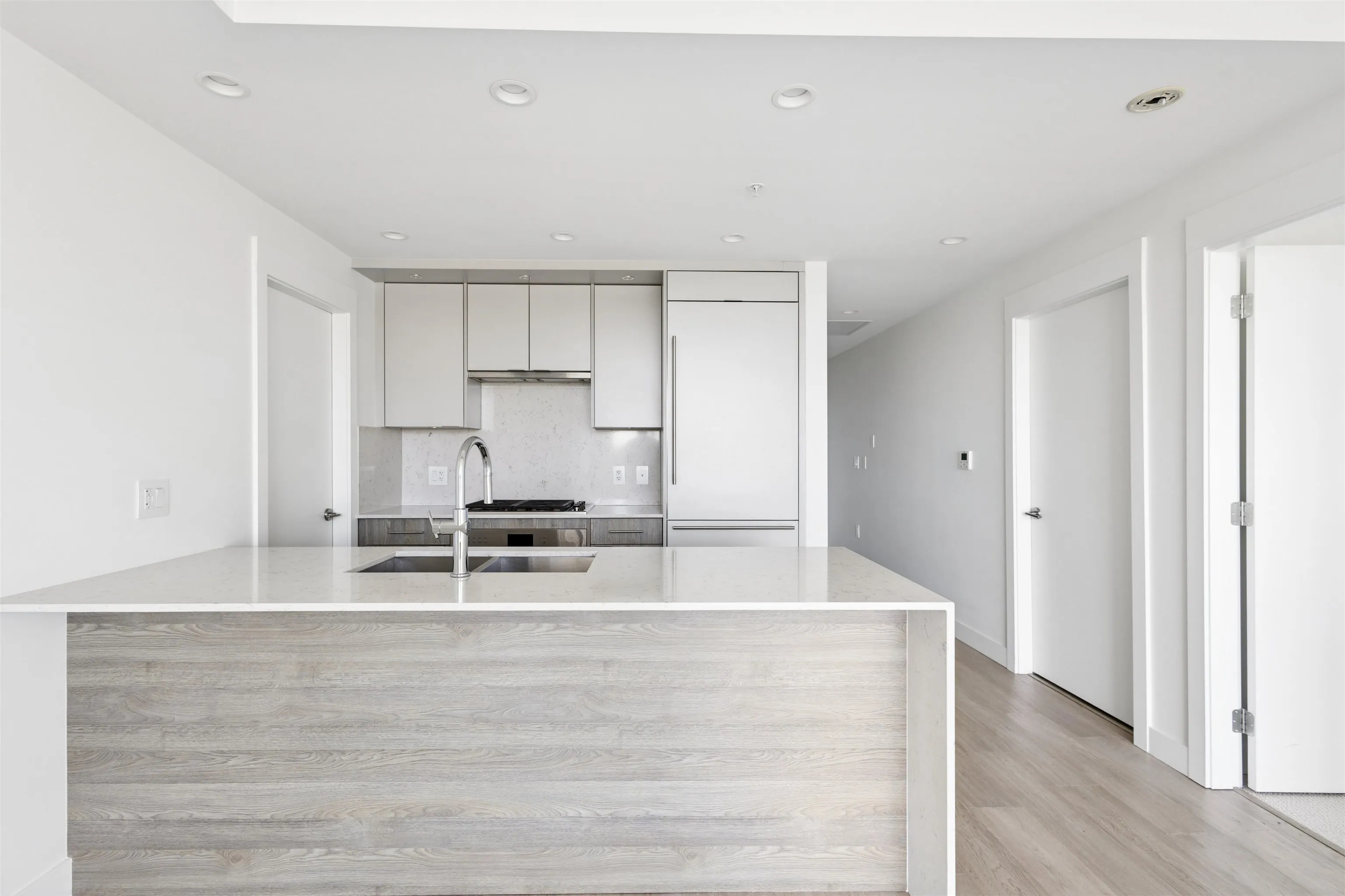 7638 Cambie Street #401