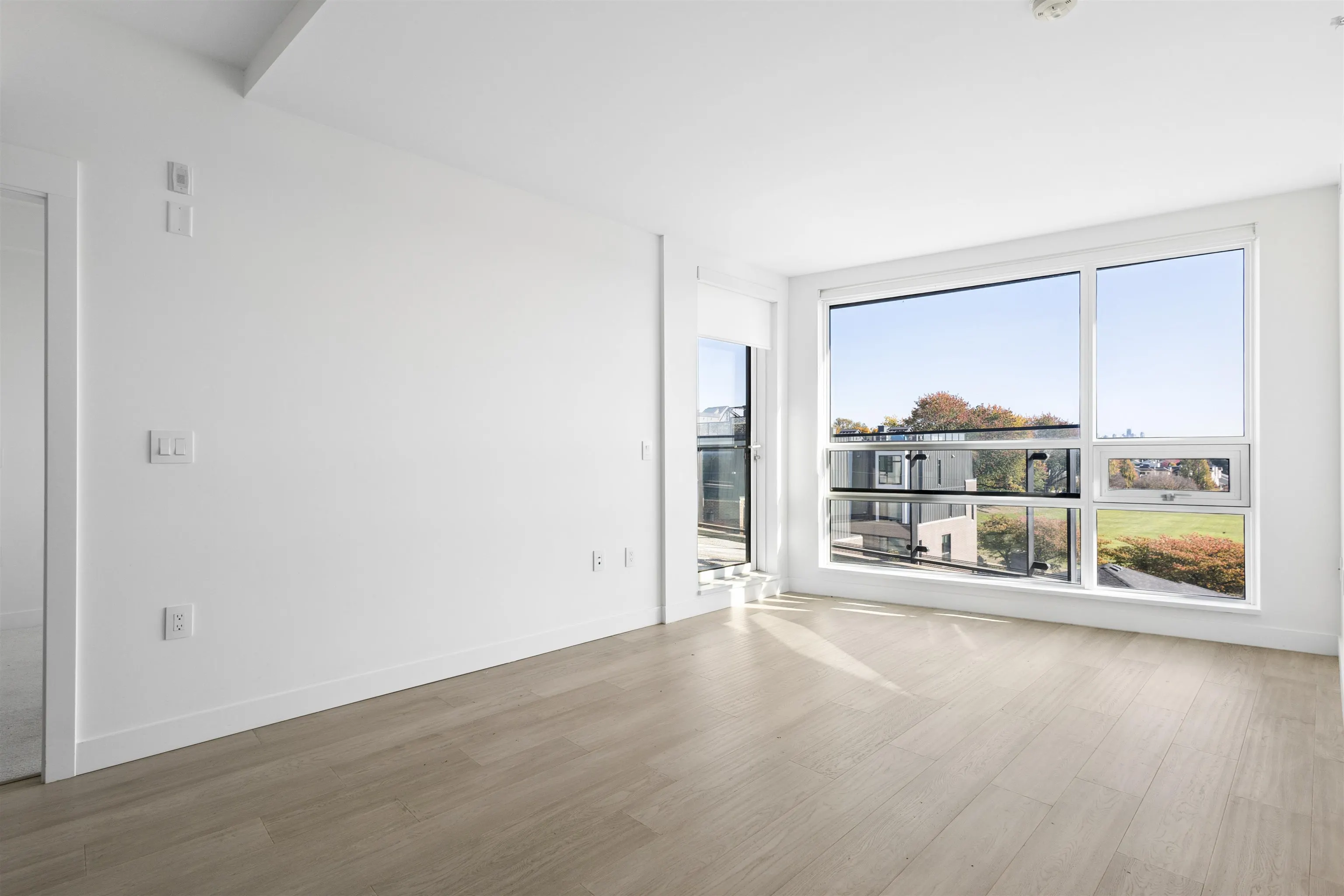 7638 Cambie Street #401