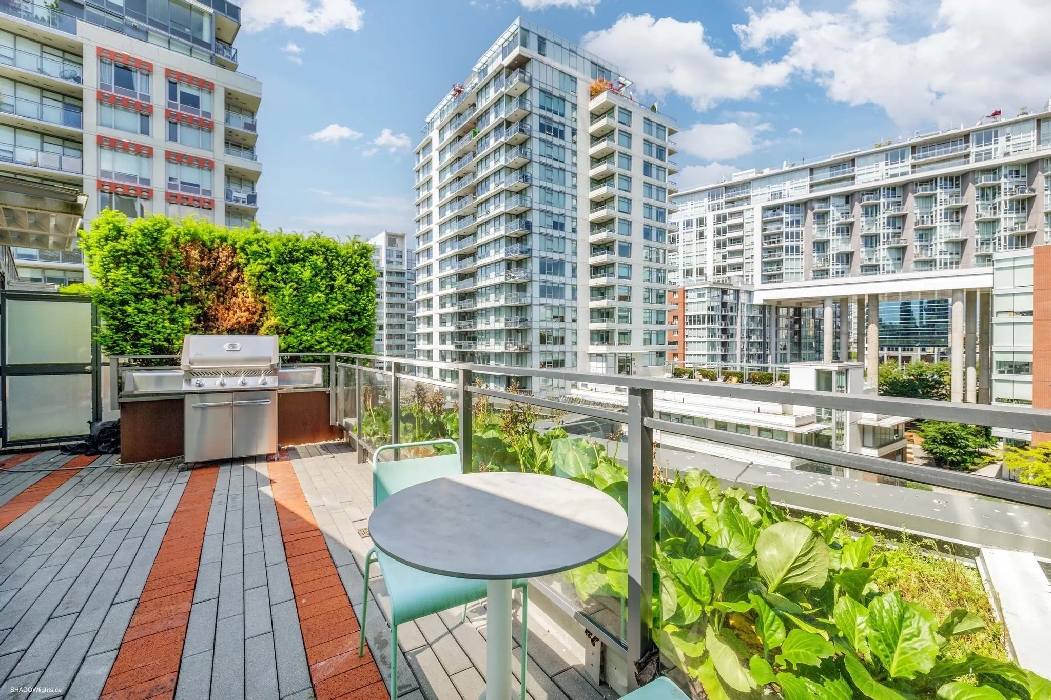161 E 1st Street #607