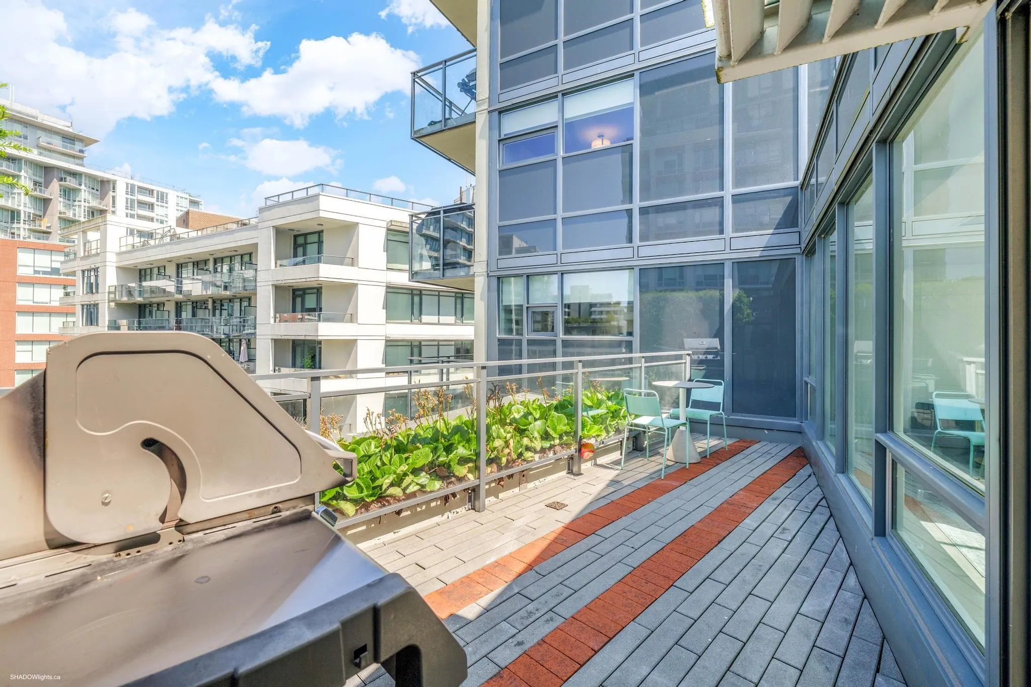 161 E 1st Street #607