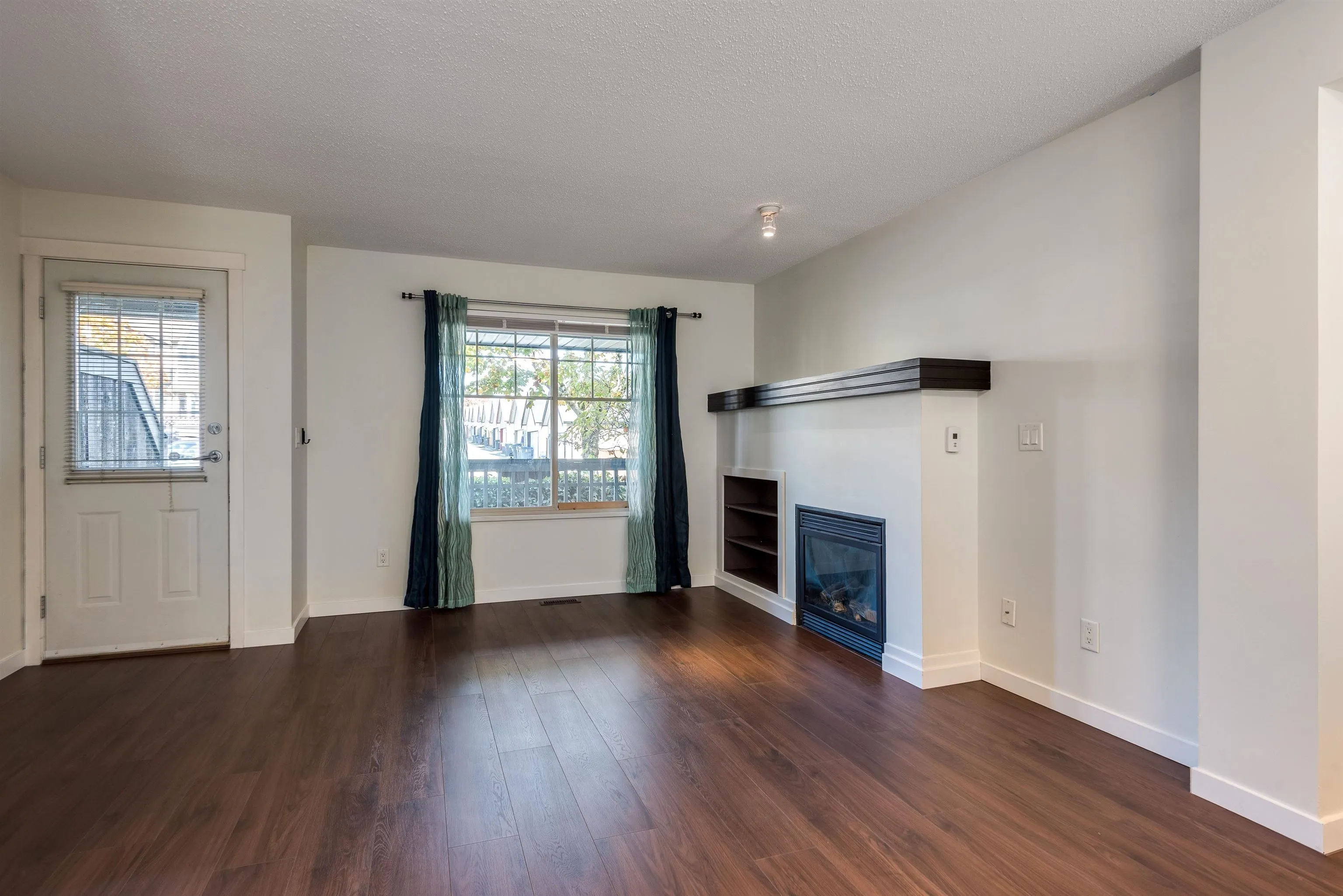 19250 65 Avenue #77