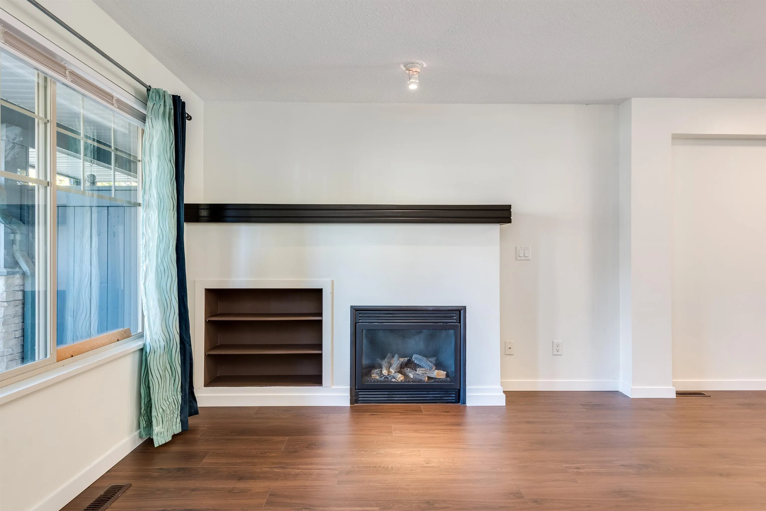 19250 65 Avenue #77