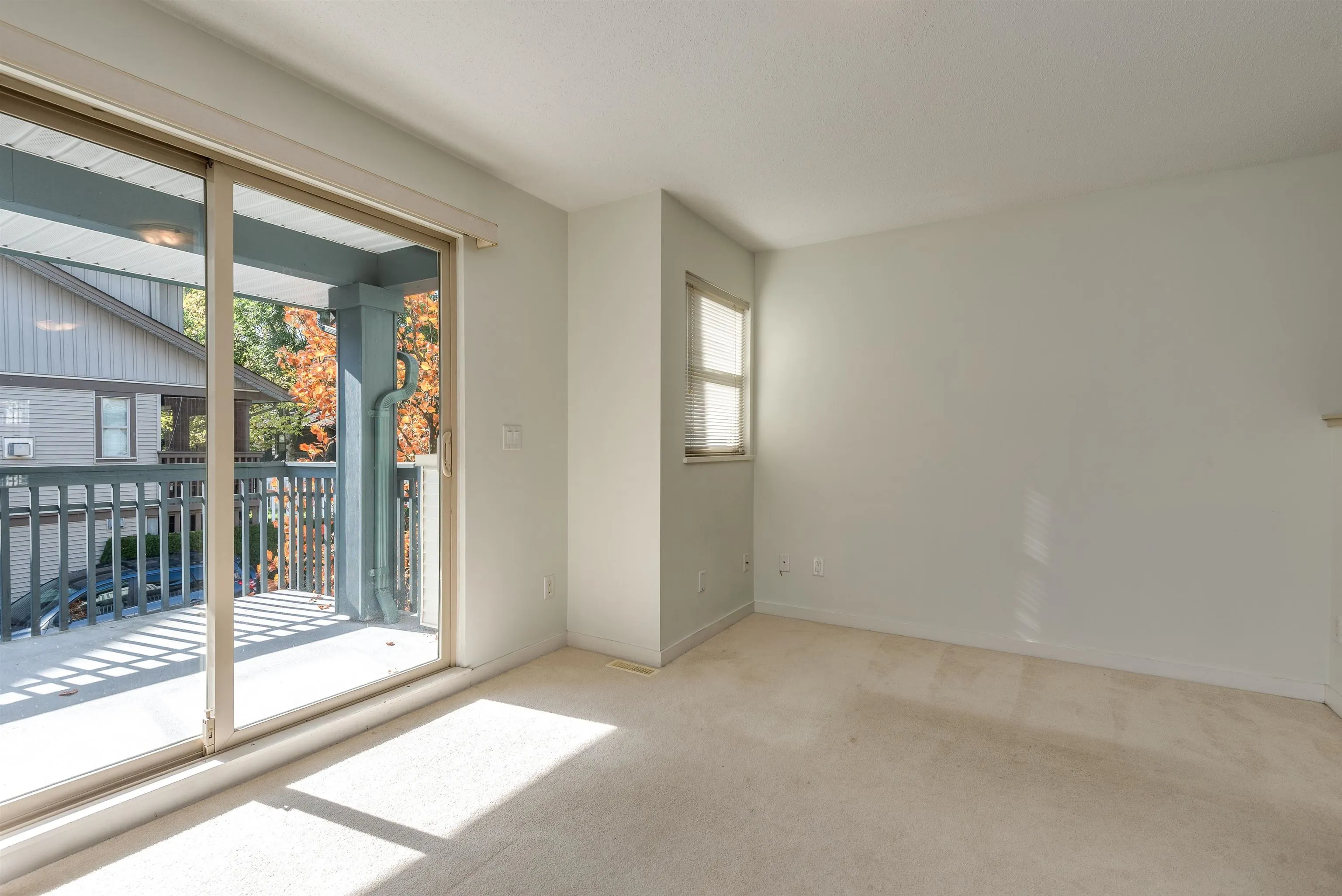 19250 65 Avenue #77