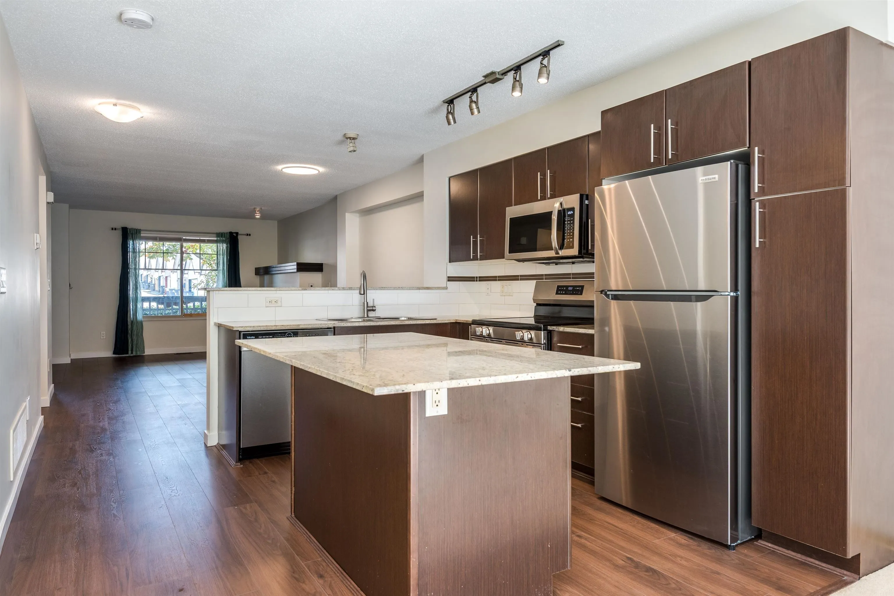 19250 65 Avenue #77