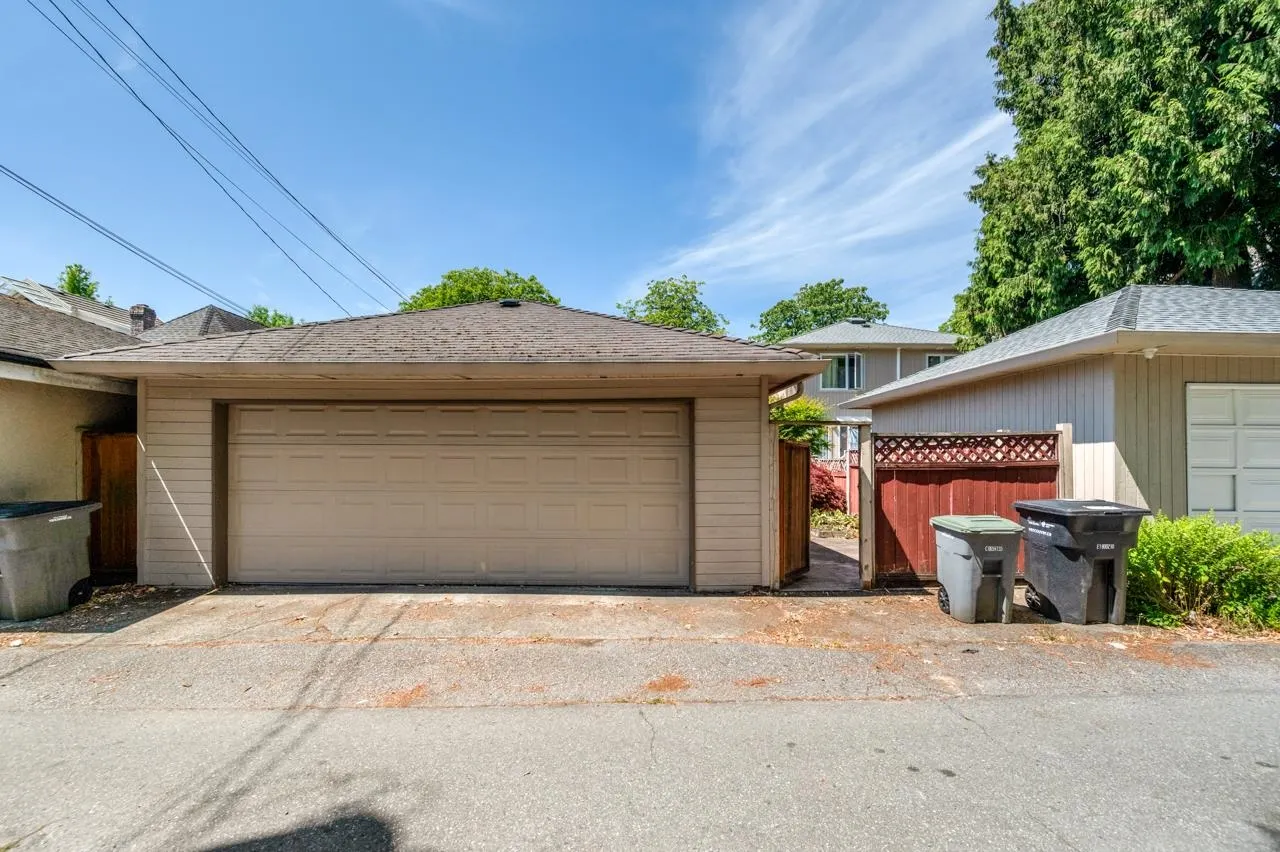 6678 Angus Drive