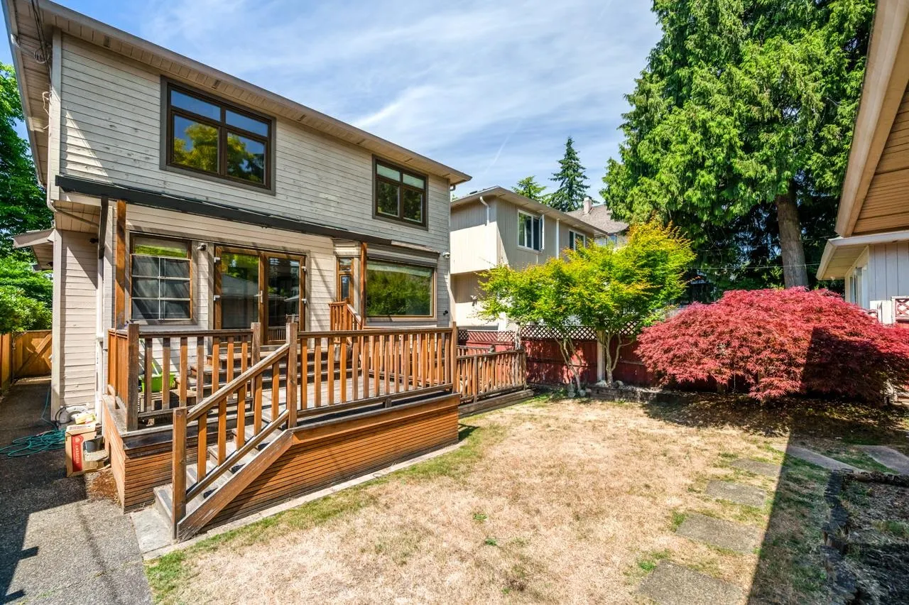 6678 Angus Drive