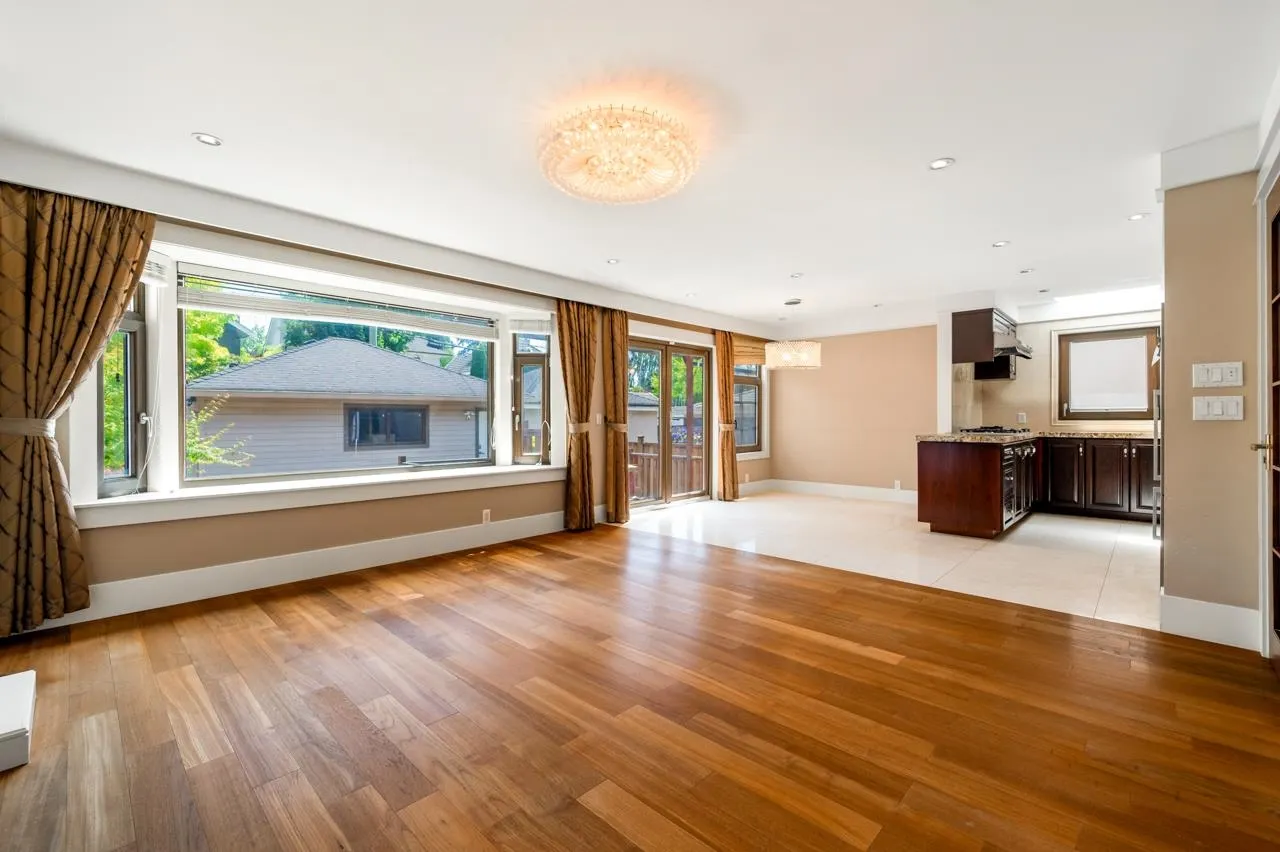 6678 Angus Drive