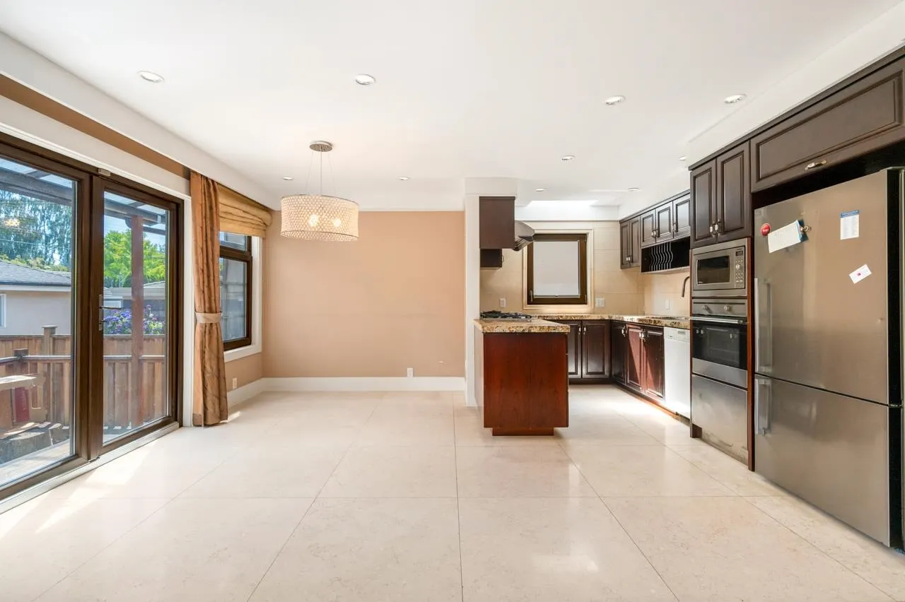 6678 Angus Drive