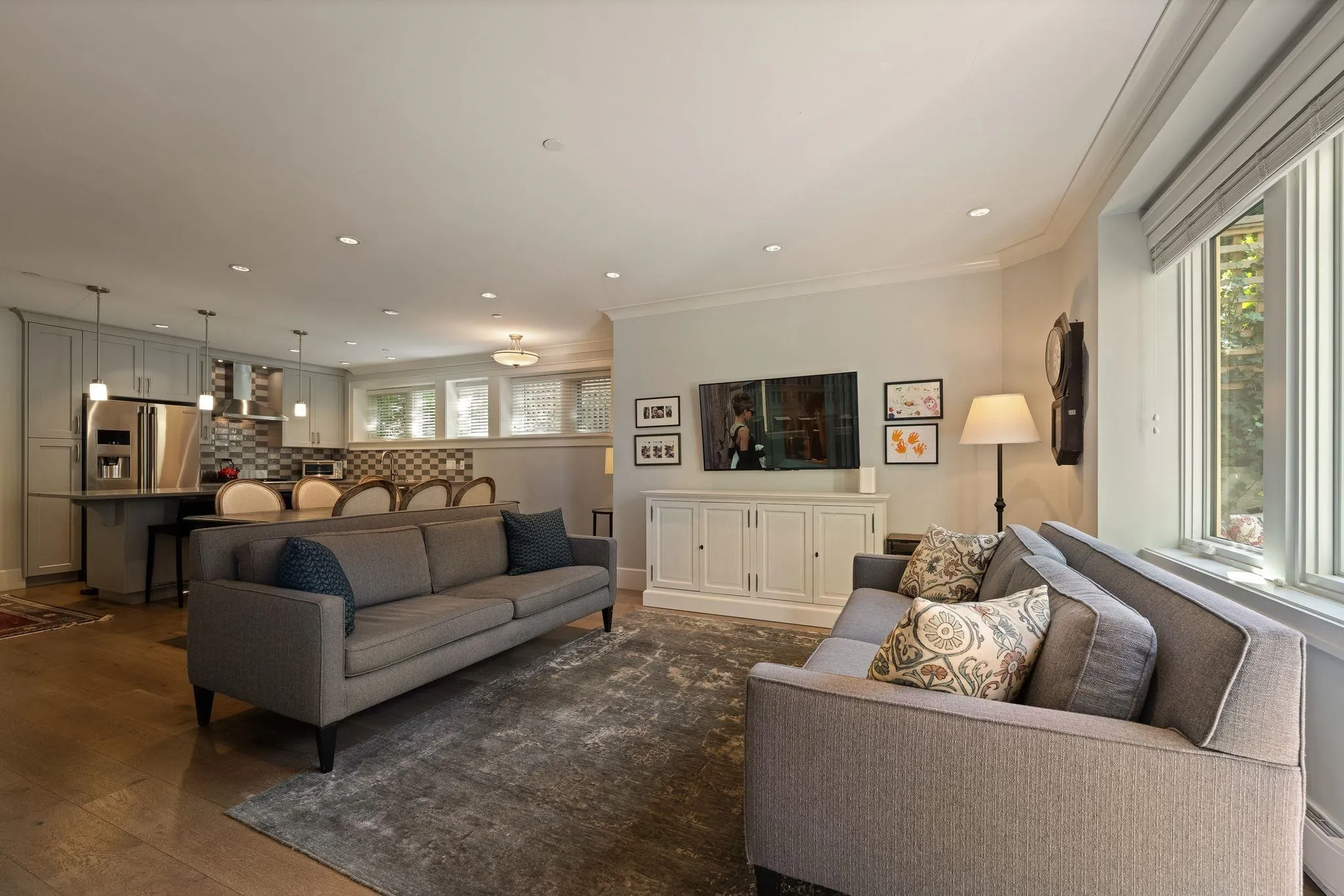 330 W 14th Avenue