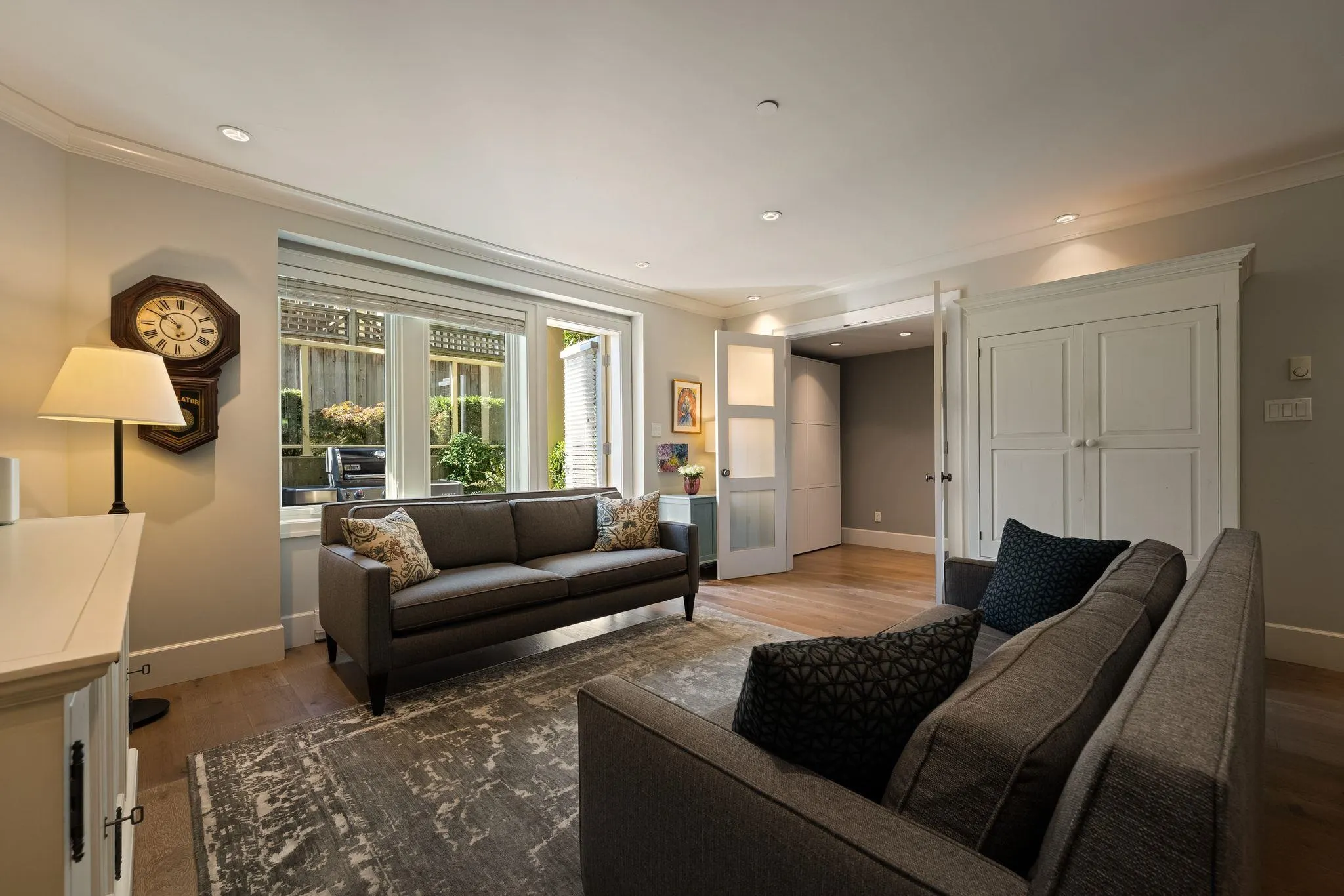 330 W 14th Avenue