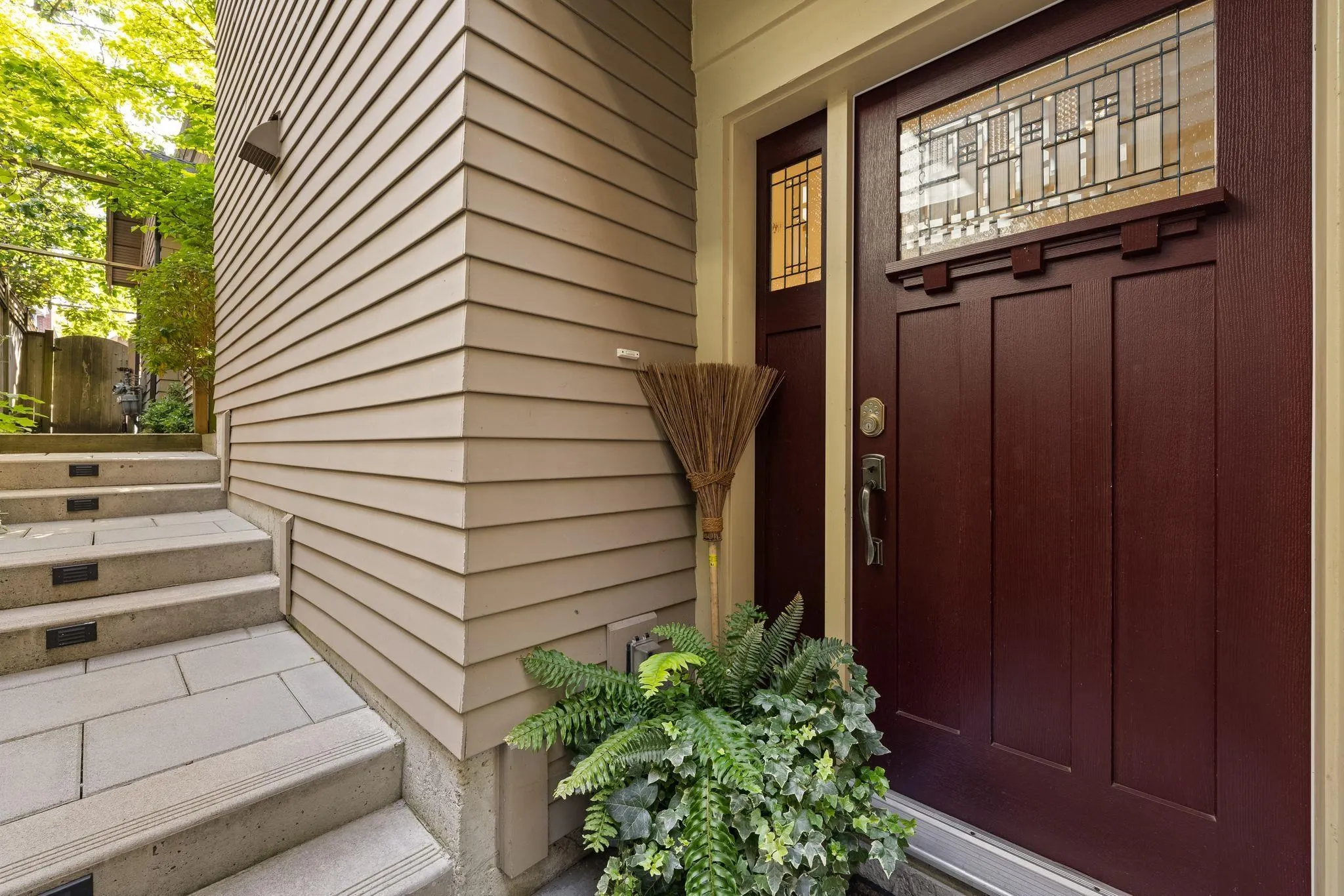 330 W 14th Avenue
