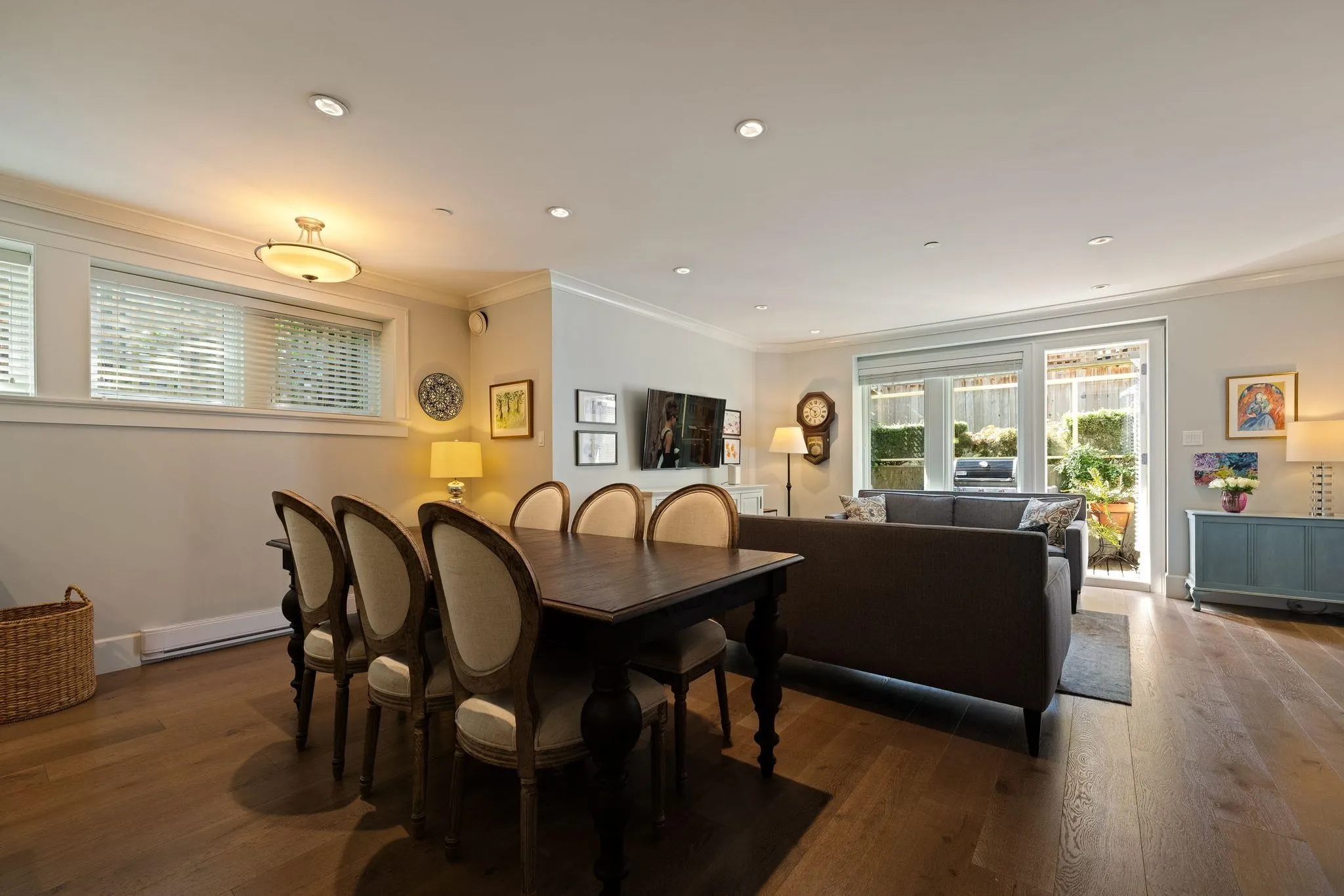 330 W 14th Avenue