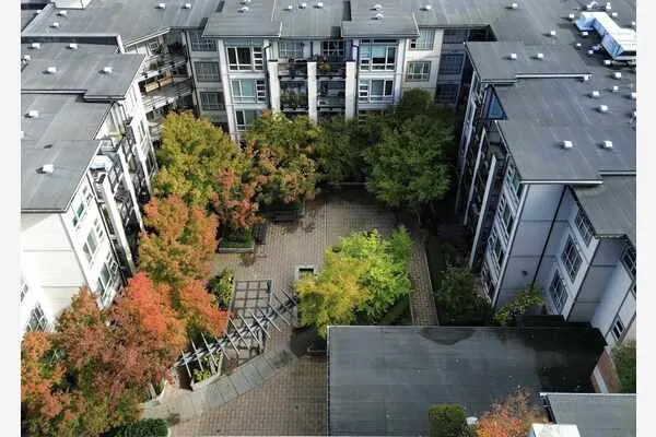 738 E 29th Avenue #125