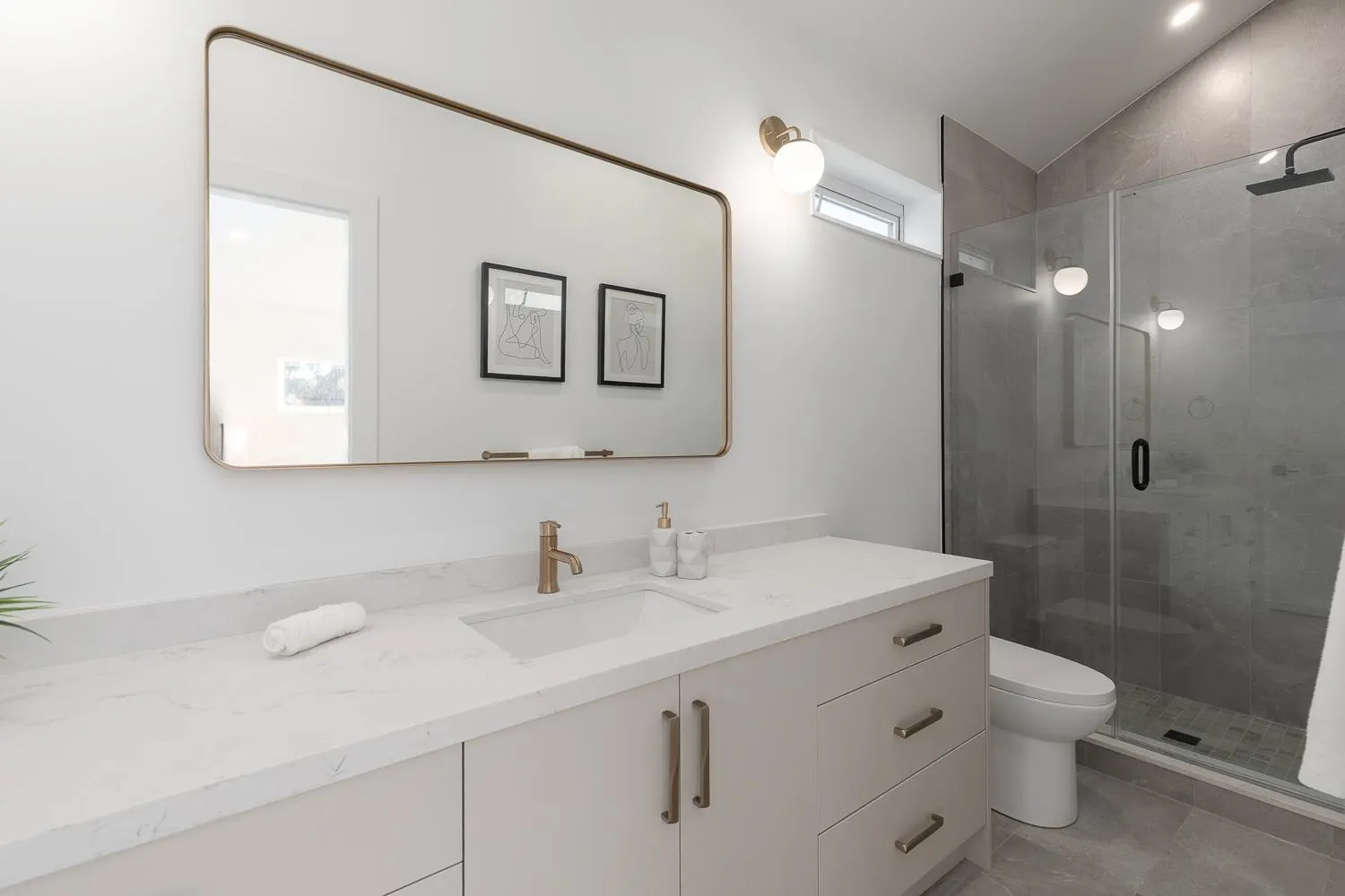 2138 W 48th Avenue #2