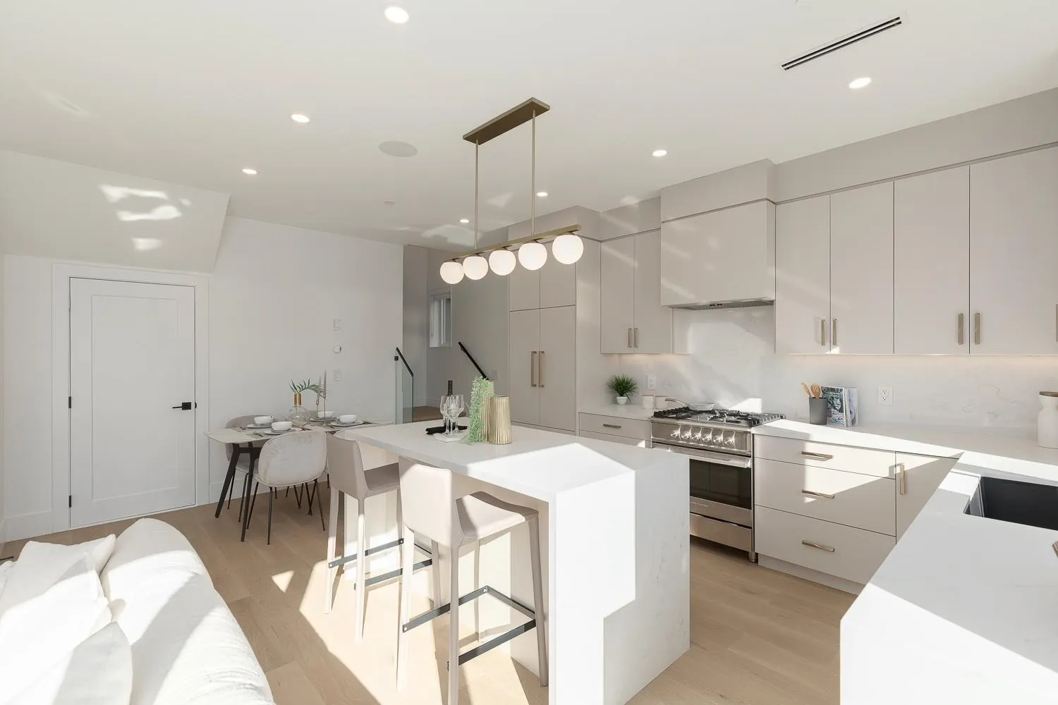 2138 W 48th Avenue #2