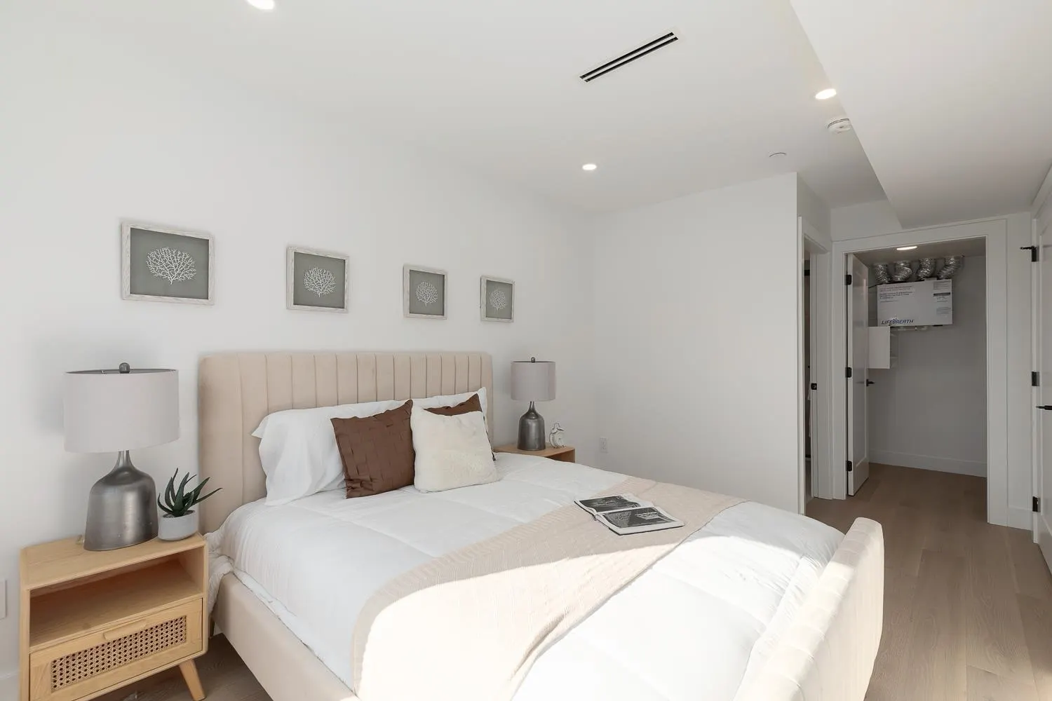 2138 W 48th Avenue #2