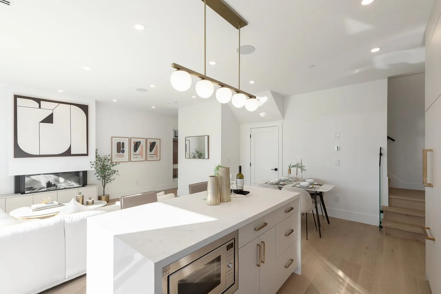 2138 W 48th Avenue #2