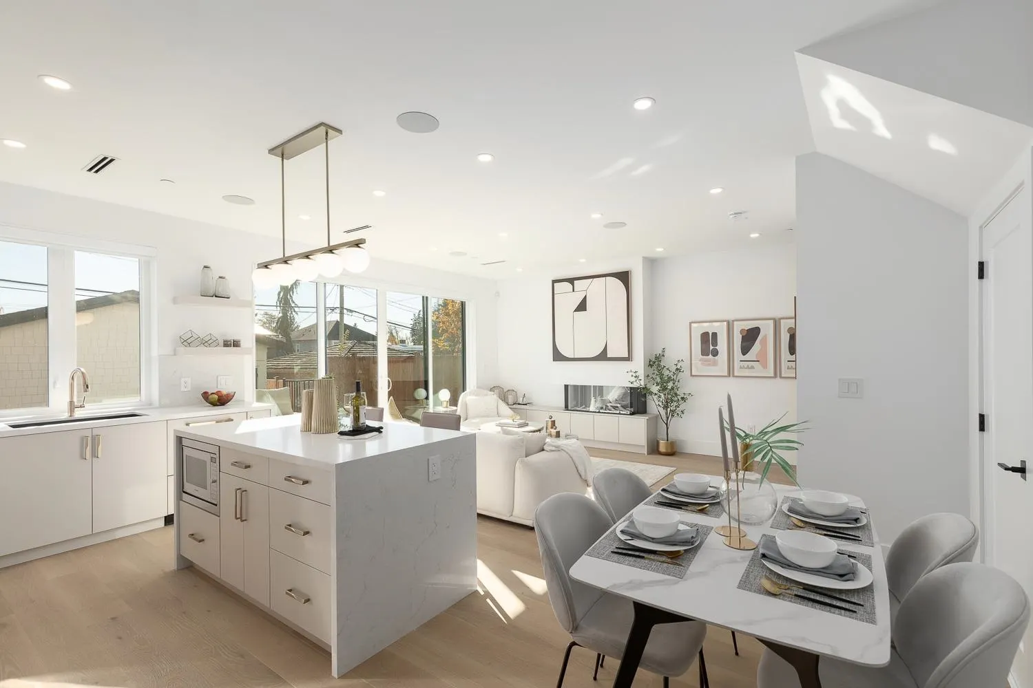 2138 W 48th Avenue #2