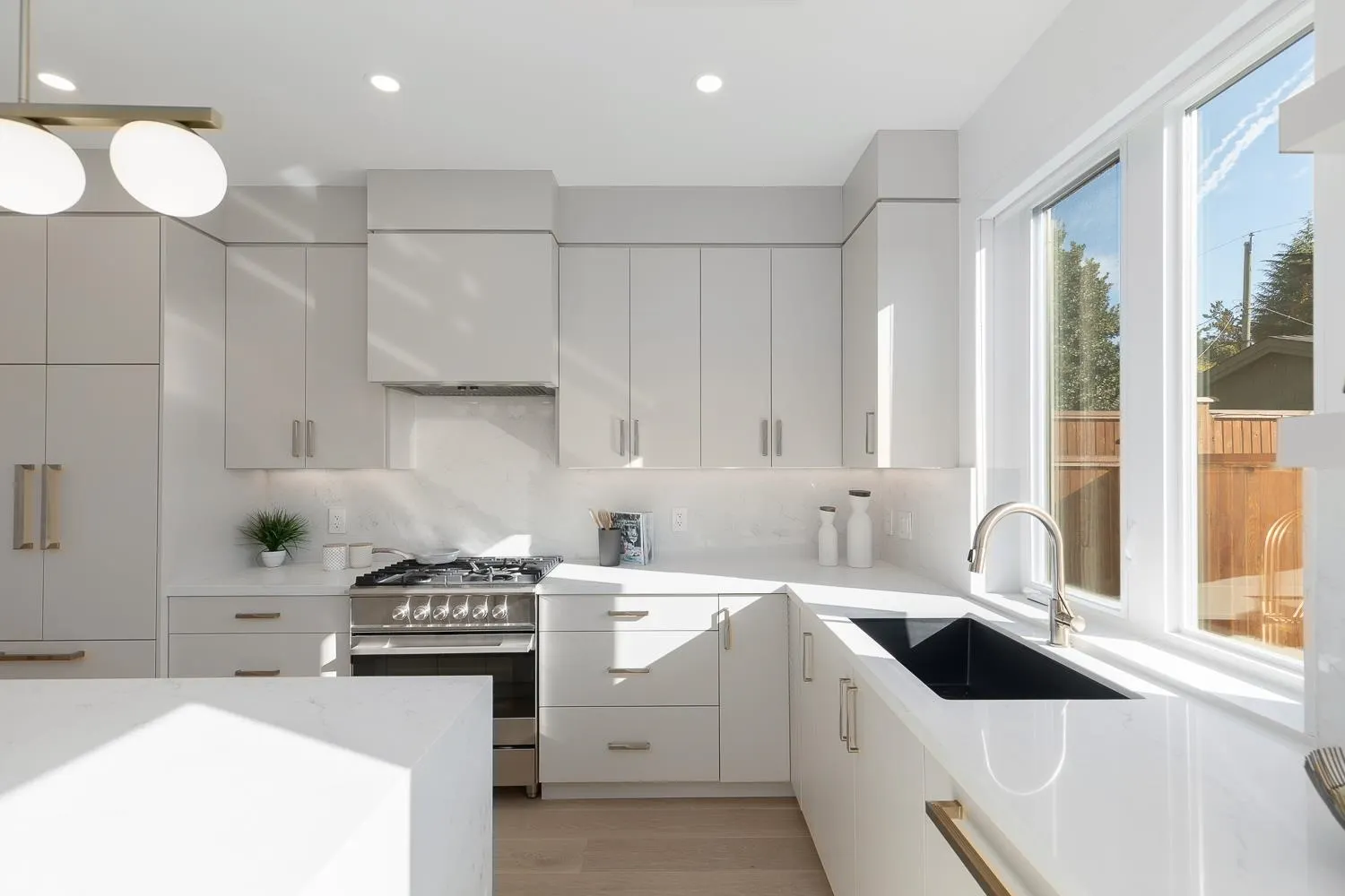 2138 W 48th Avenue #2