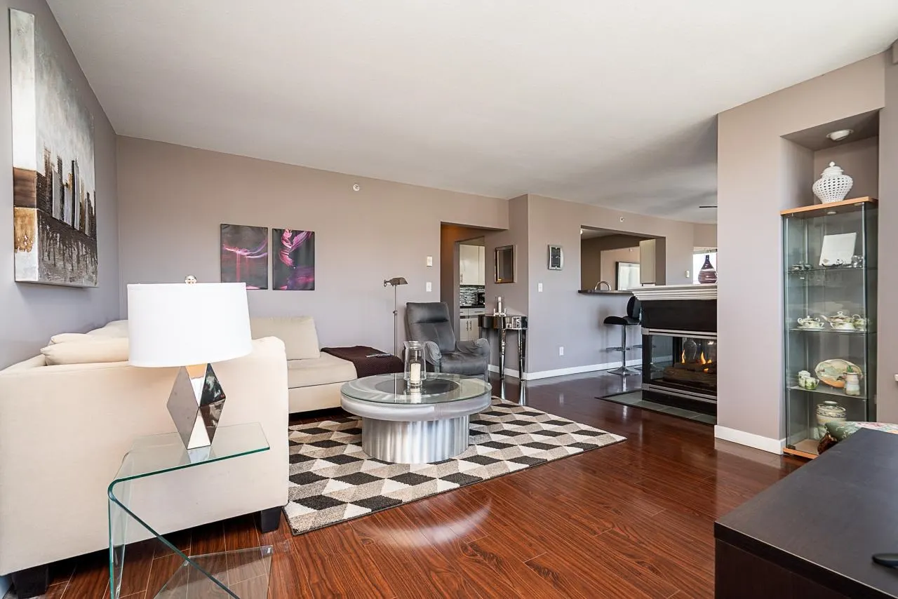 328 Clarkson Street #1000