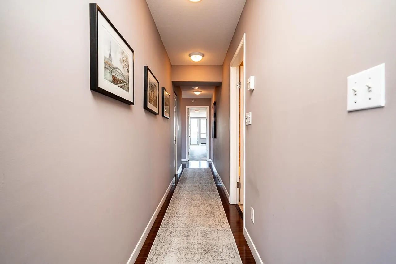 328 Clarkson Street #1000