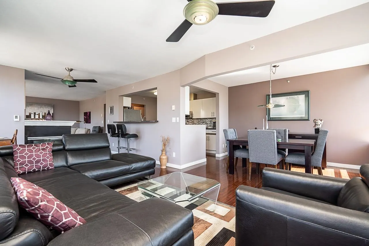 328 Clarkson Street #1000
