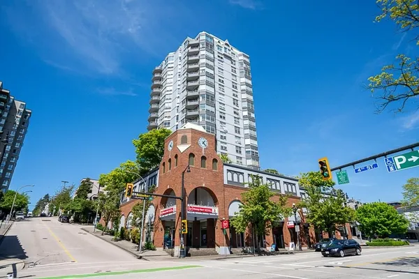 328 Clarkson Street #1000