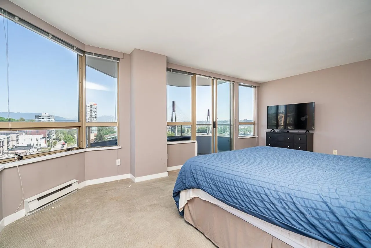 328 Clarkson Street #1000