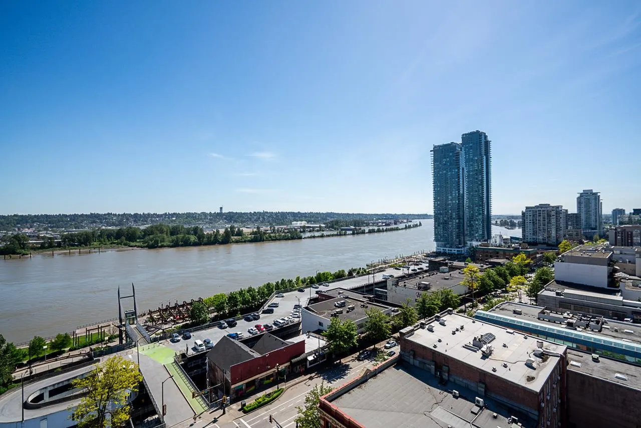 328 Clarkson Street #1000