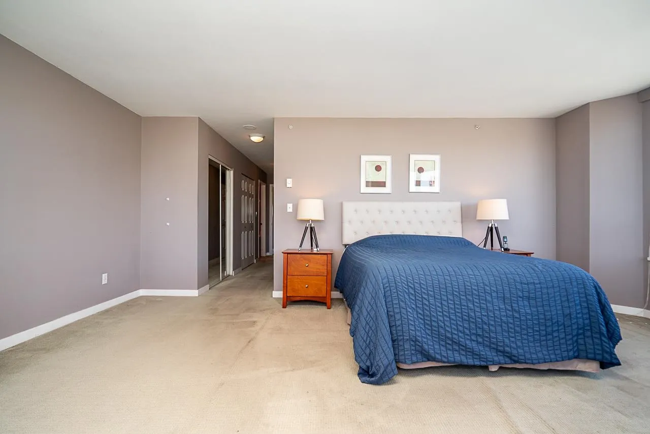 328 Clarkson Street #1000