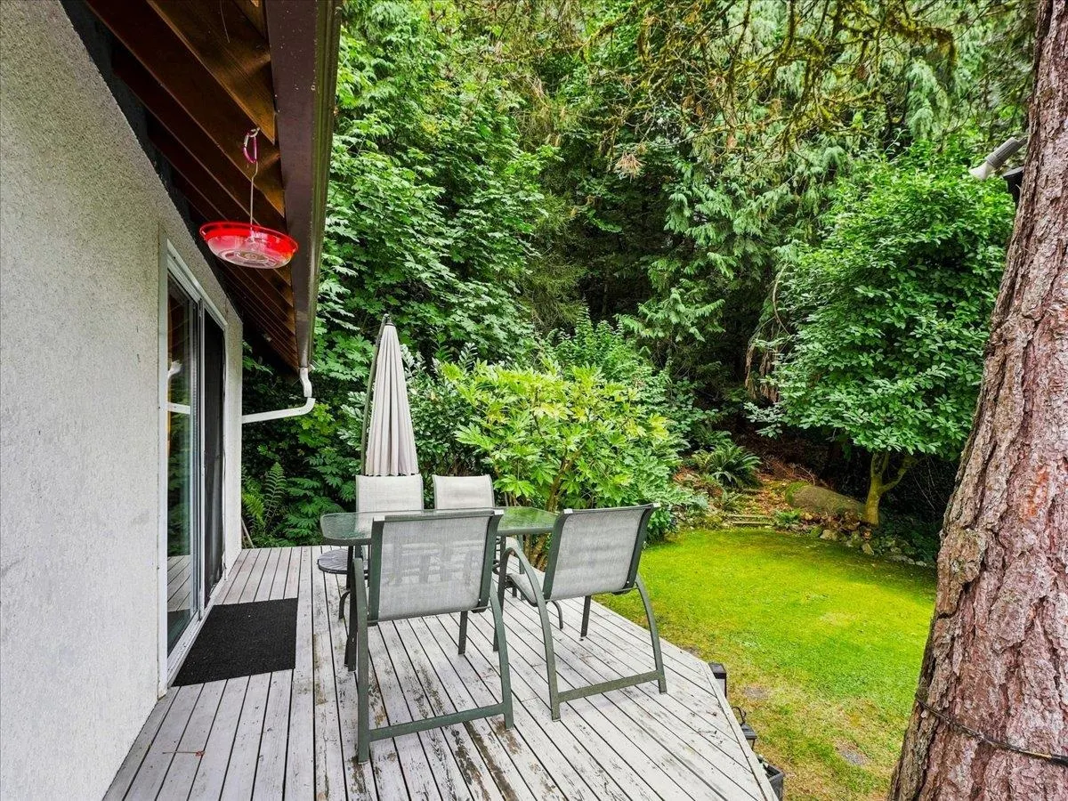 325 Bayview Place