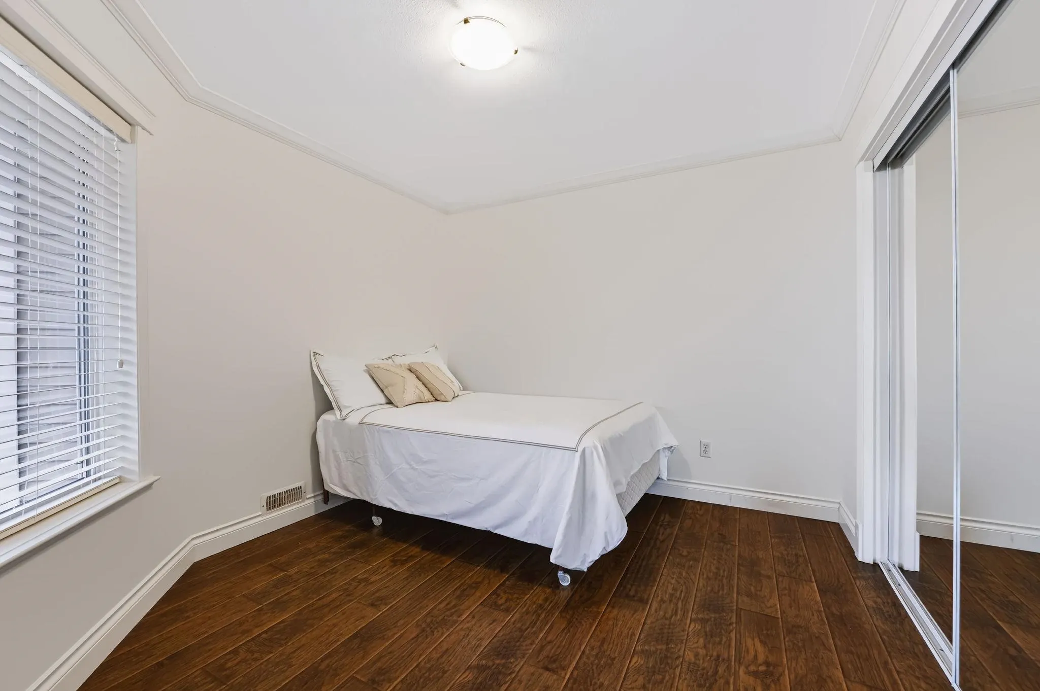 17516 4 Avenue #14