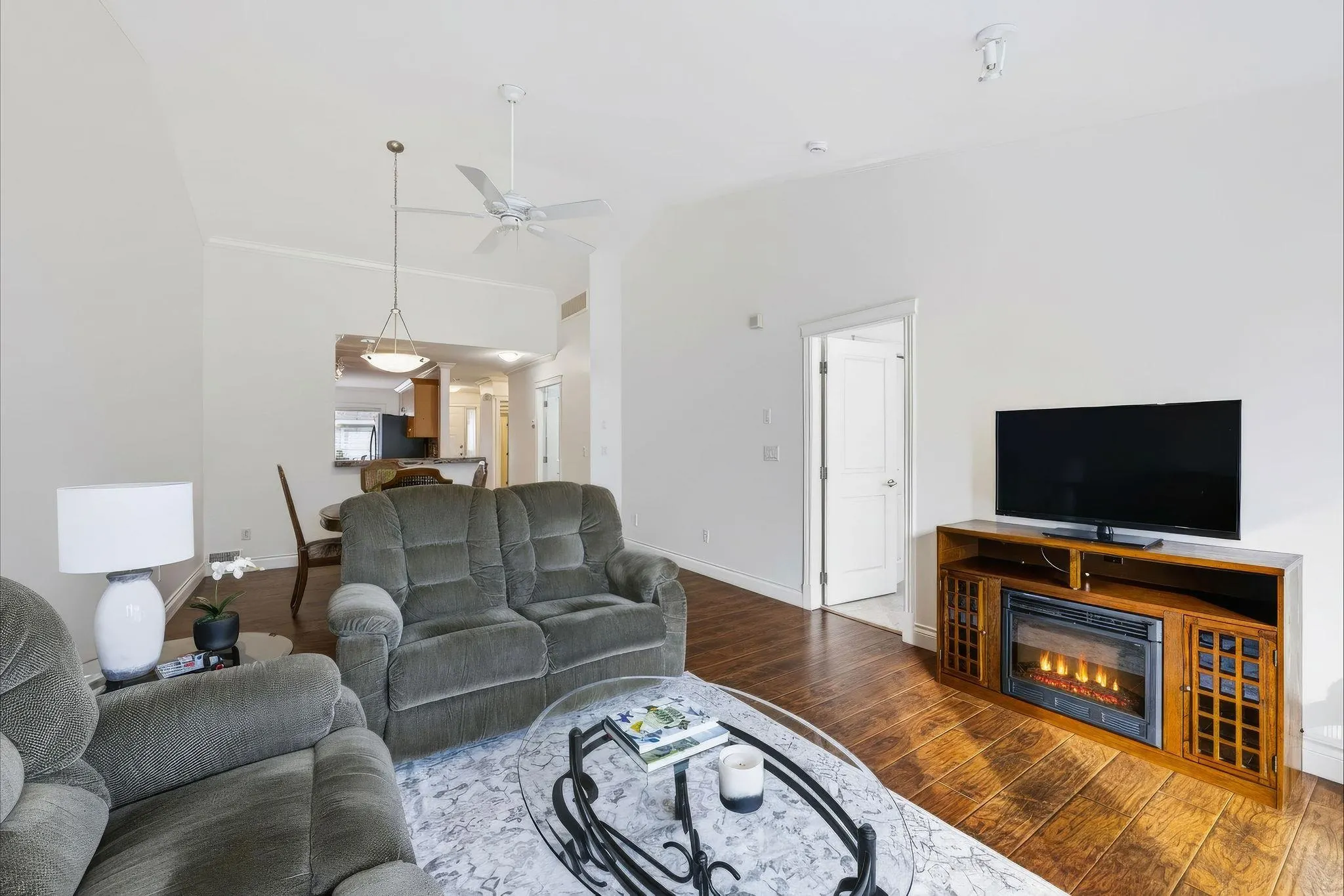 17516 4 Avenue #14
