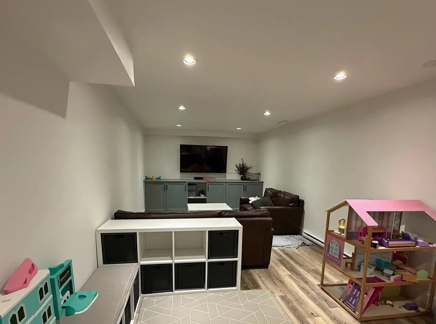 6992 Centennial Drive
