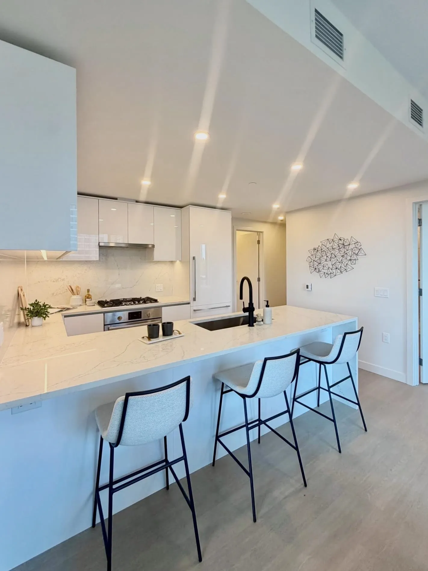 5987 Wilson Avenue #404